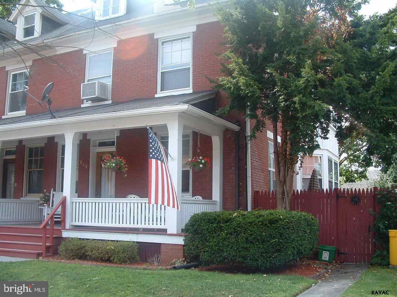 THE AVENUES - Residential Income