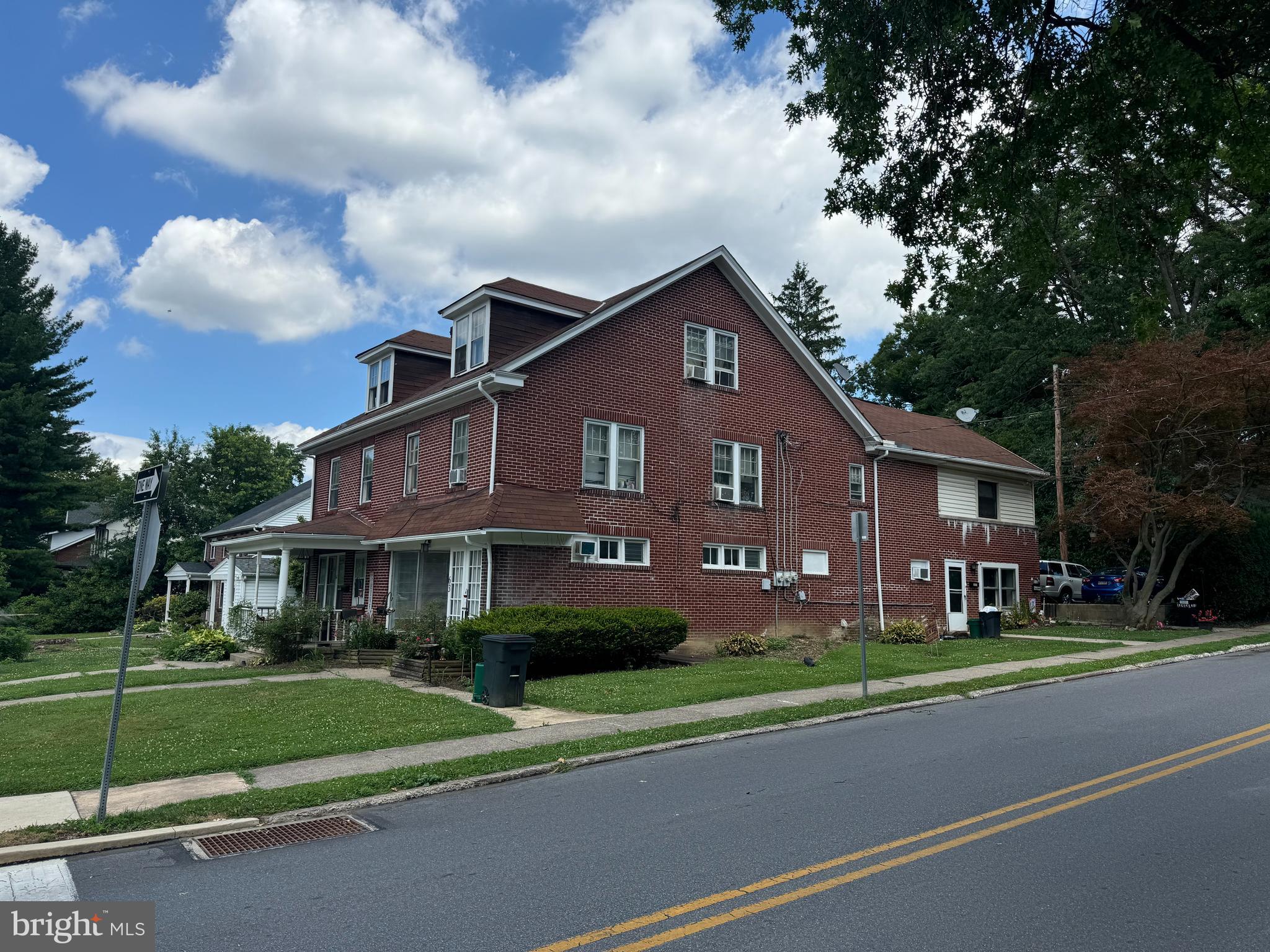 HAMILTON PARK - Residential Income