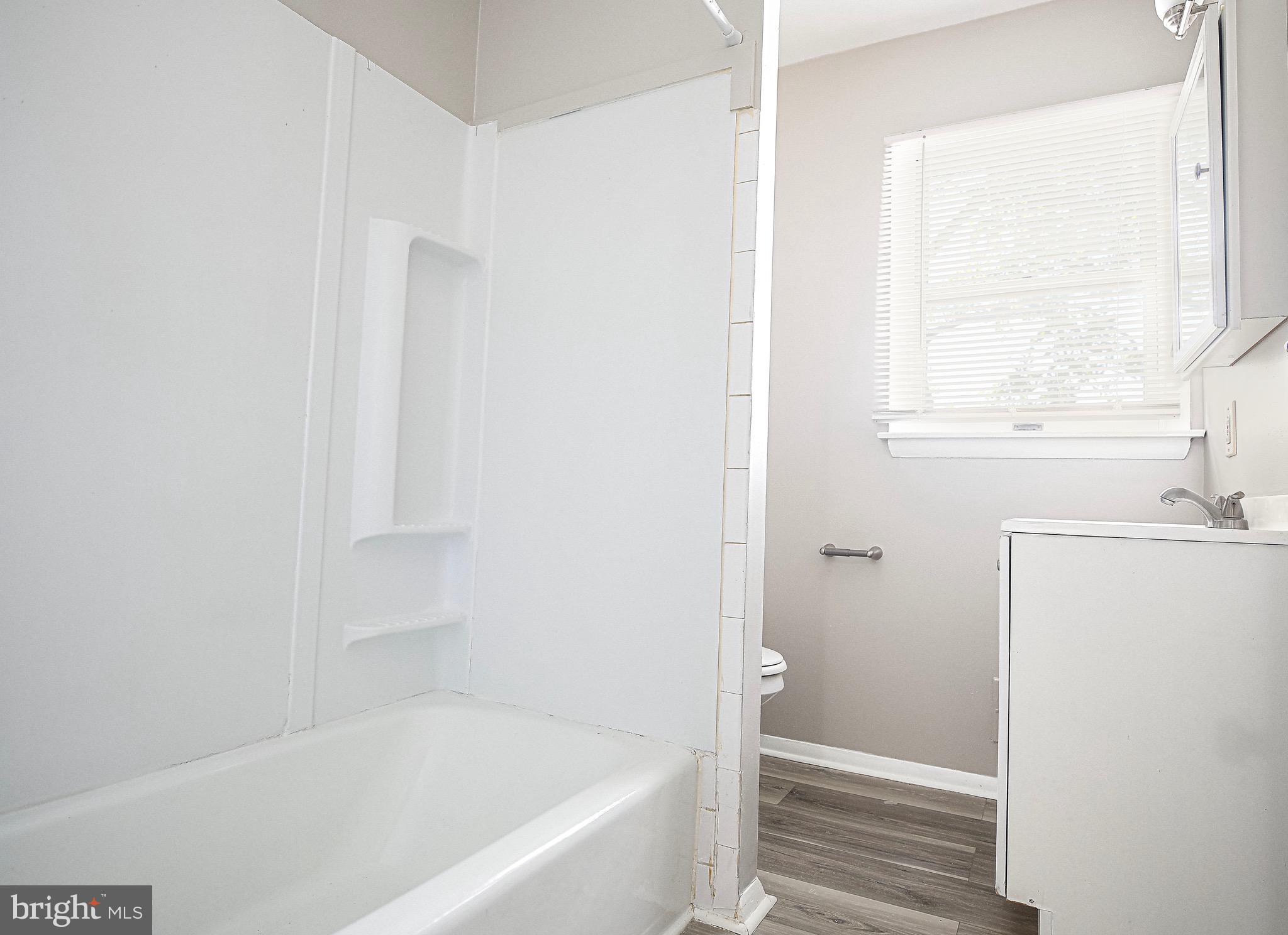 BROADWAY CONDOMINIUMS - Residential