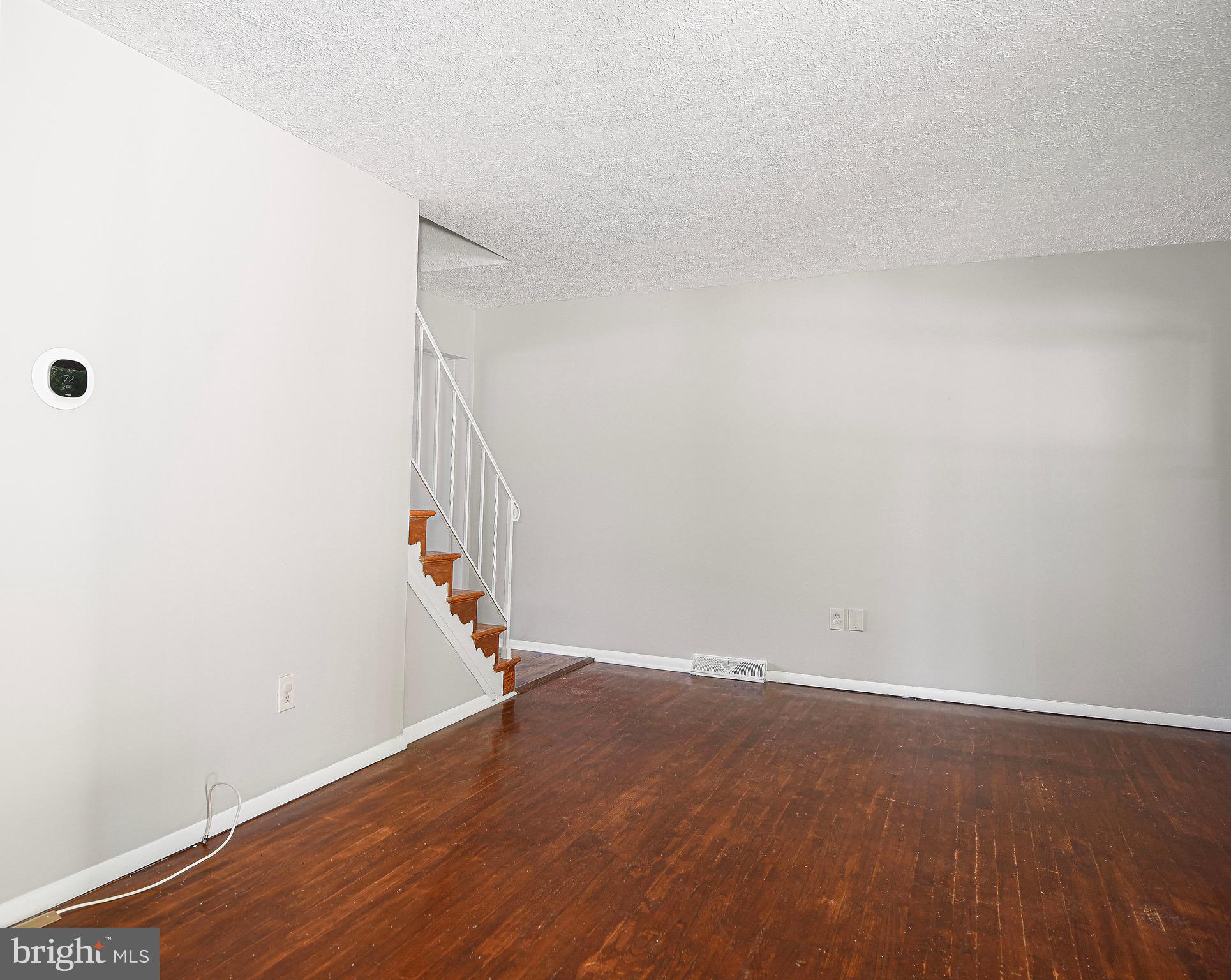 BROADWAY CONDOMINIUMS - Residential