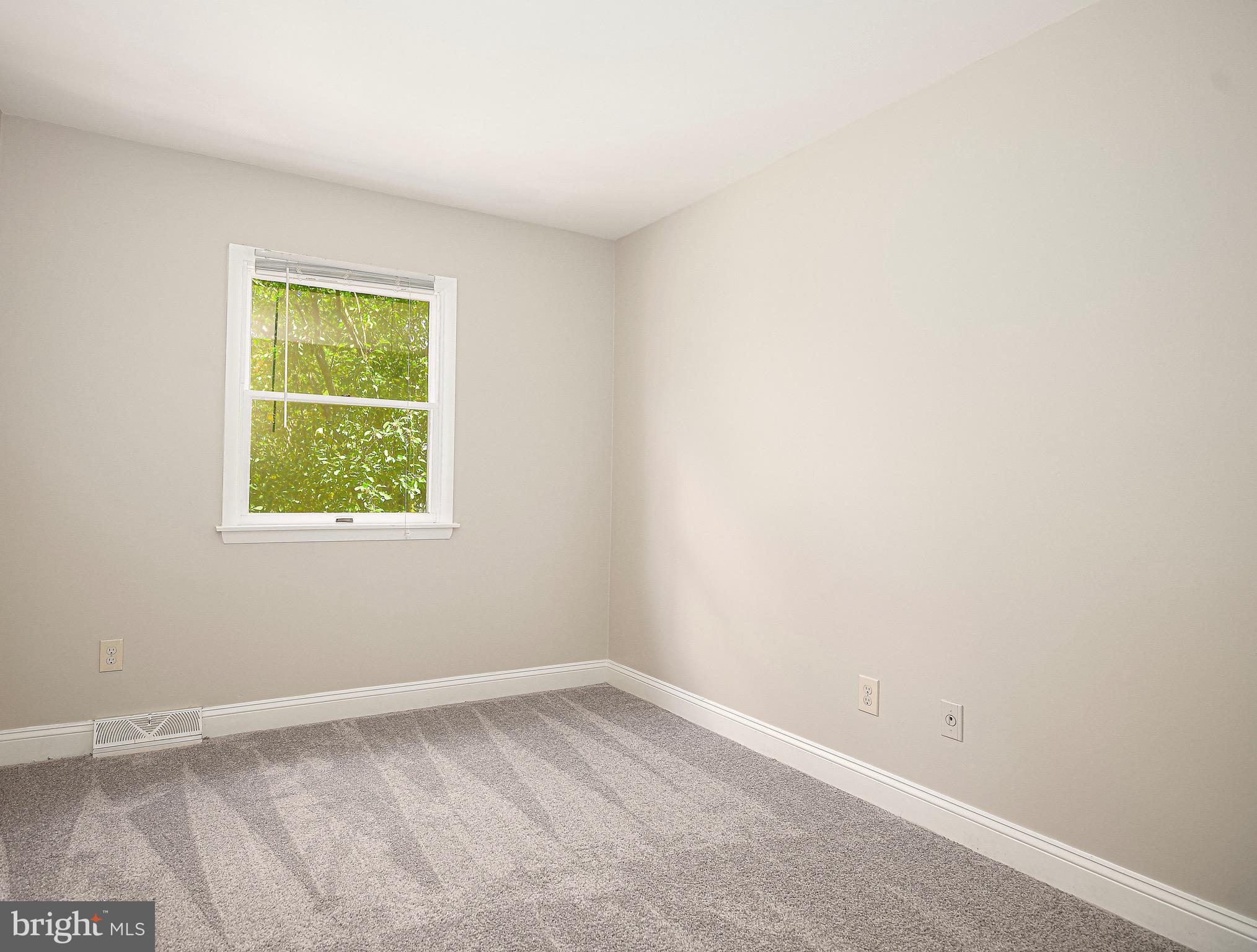 BROADWAY CONDOMINIUMS - Residential