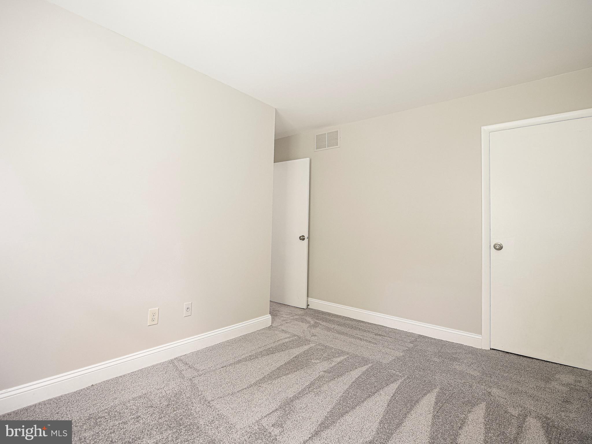 BROADWAY CONDOMINIUMS - Residential