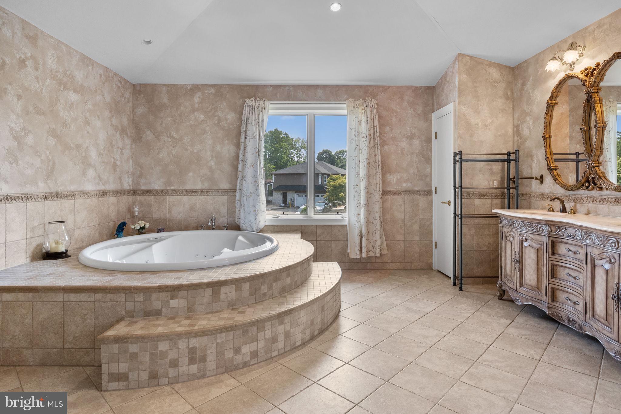 ABINGTON - Residential