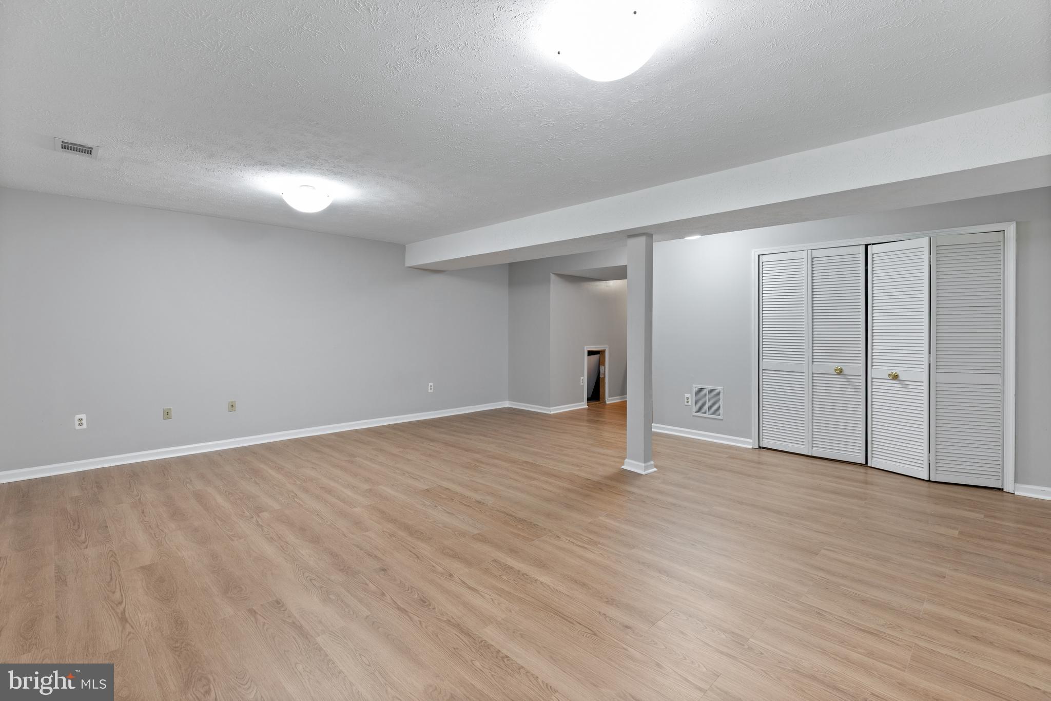 FAIR WOODS - Residential