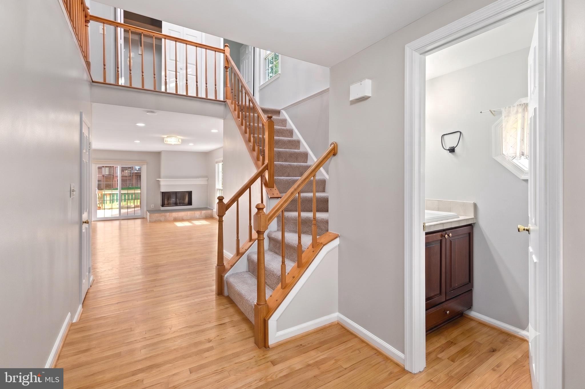 FAIR WOODS - Residential