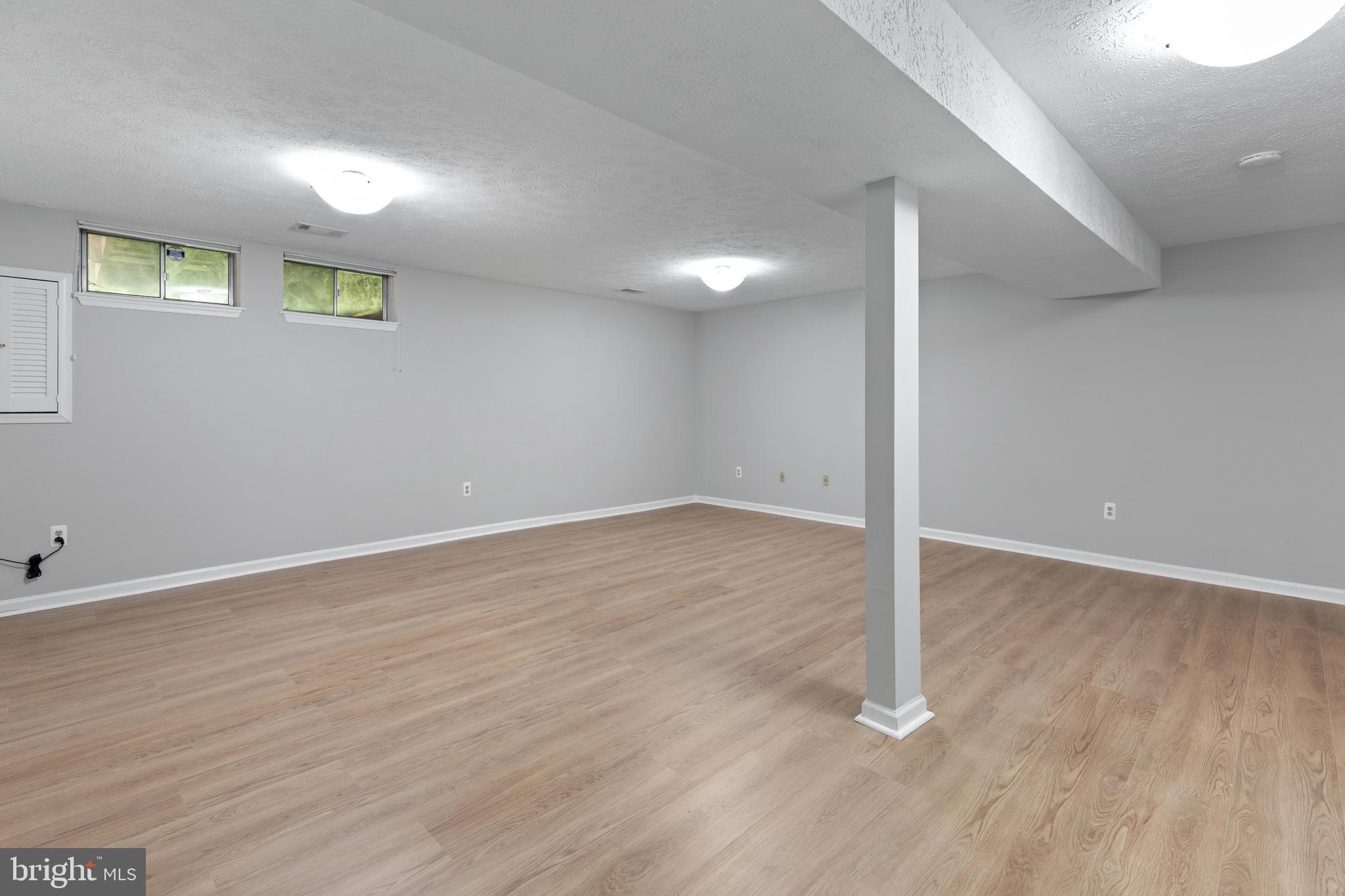 FAIR WOODS - Residential