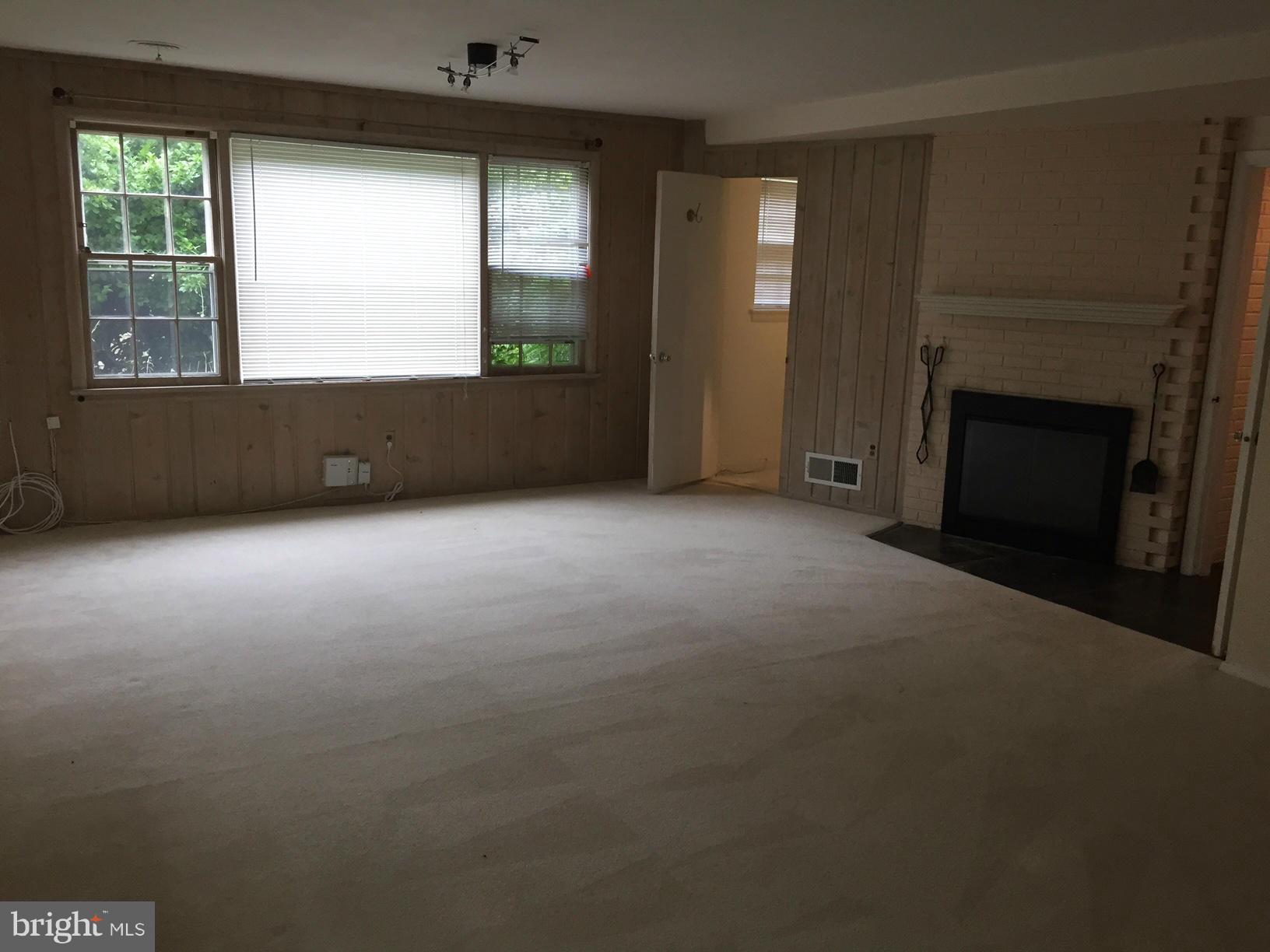PINEVIEW - Residential Lease