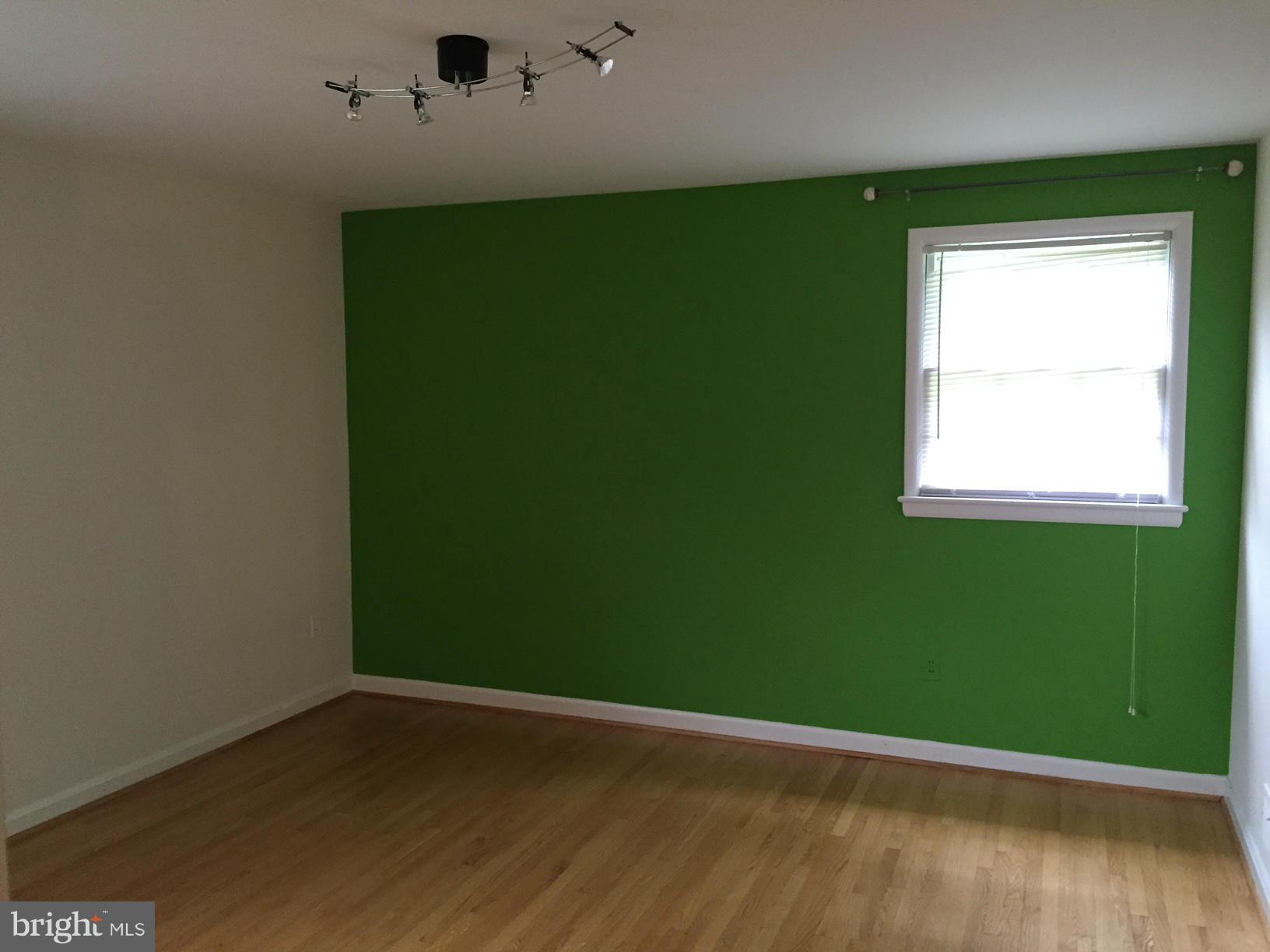 PINEVIEW - Residential Lease