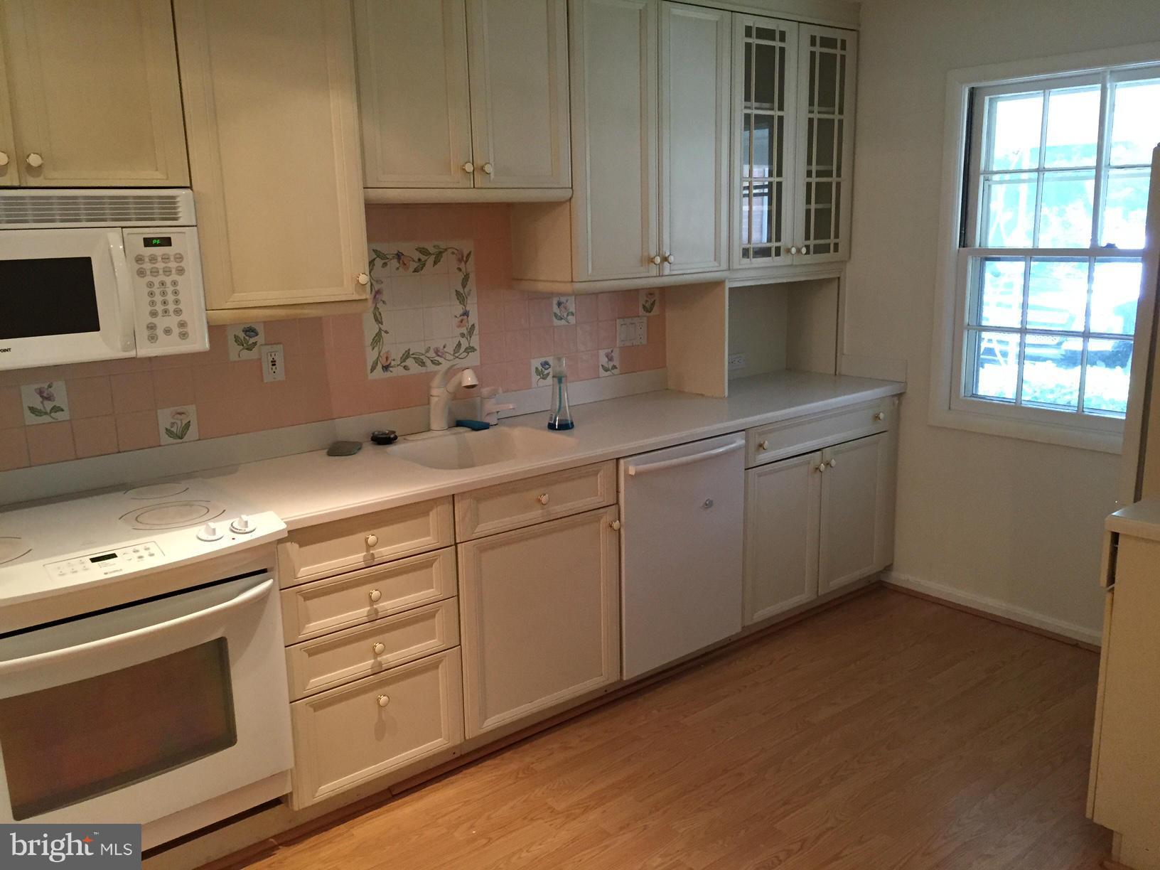 PINEVIEW - Residential Lease