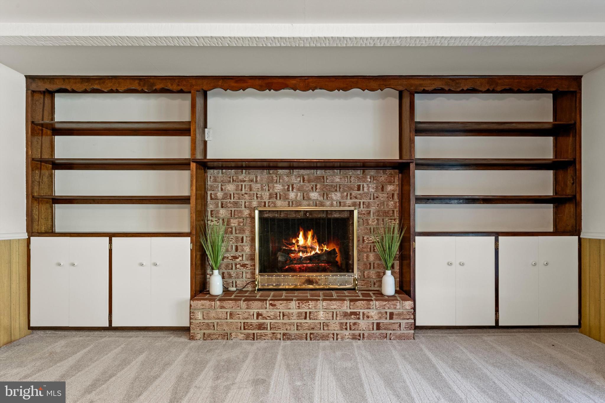 LEDGE LOWE - Residential