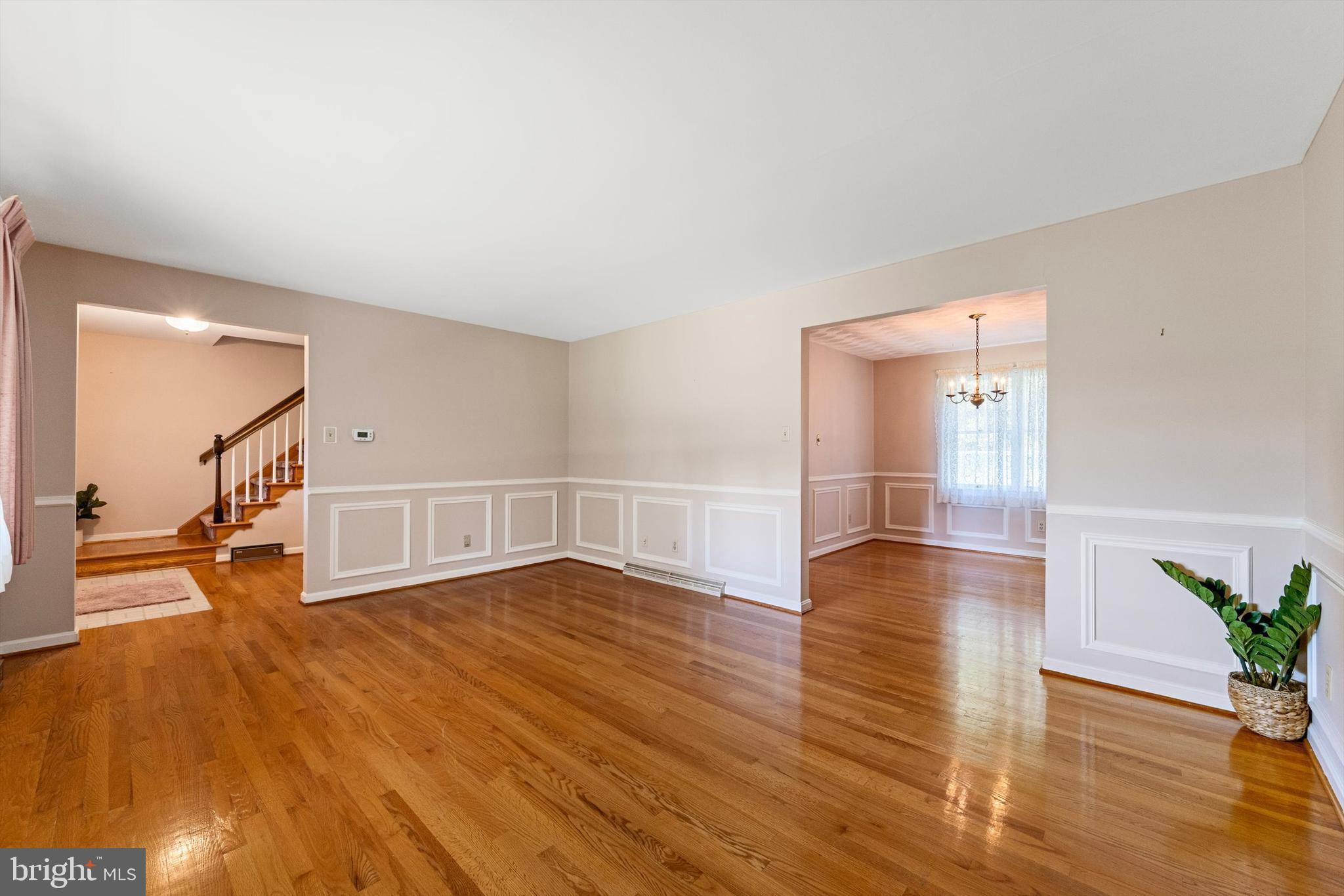 LEDGE LOWE - Residential