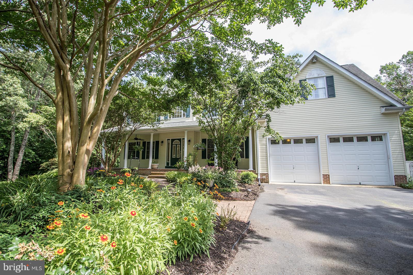 CHESTNUT HILLS - Residential