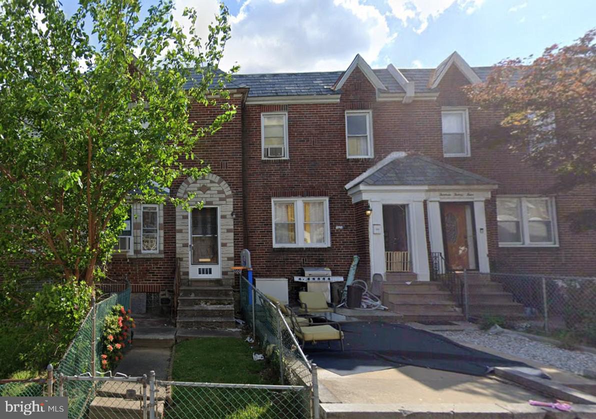 This 3 Bedroom, 1 Bath home in Castor Gardens features a built-in garage from behind.  The home is corporate owned. Please note that the owner does not accept PAR agreements of sale and all offers MUST be made on attached forms.  Forms must be notarized and if being purchased by an LLC, LLC documents must be included. Agents, please read agent remarks.