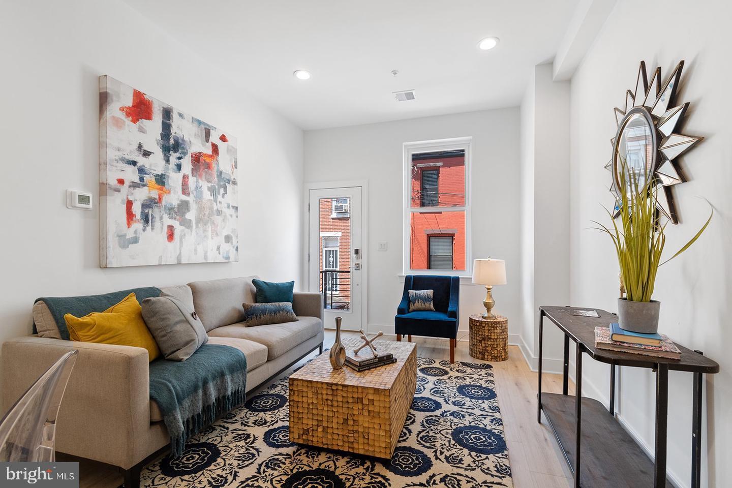 OLDE KENSINGTON - Residential Lease