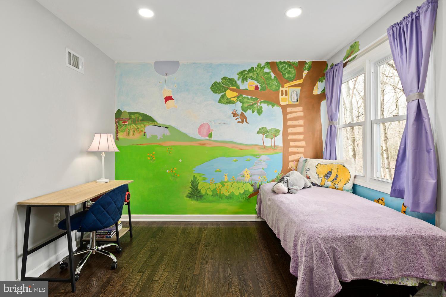 RESTON - Residential