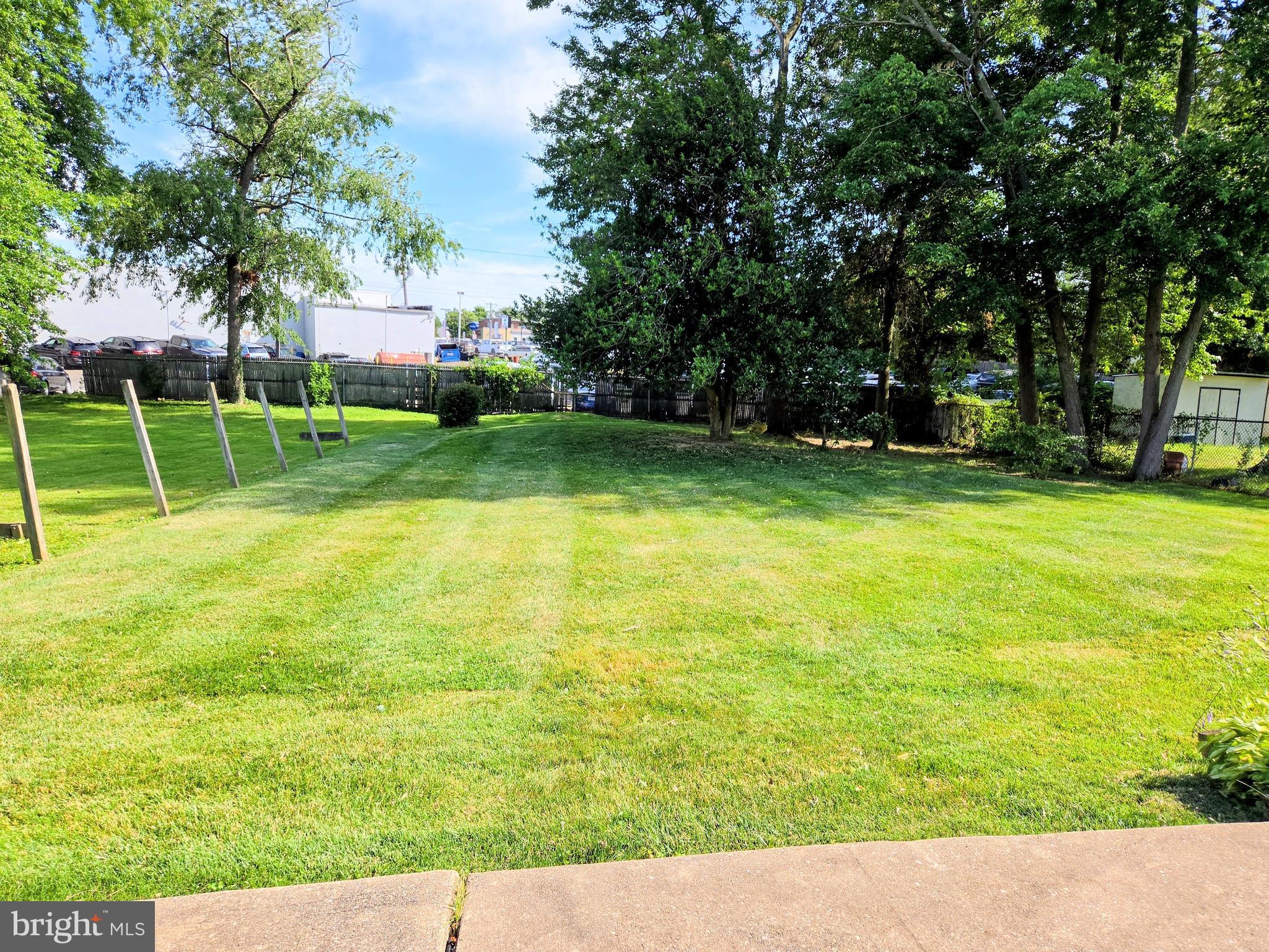 DUNLINDEN ACRES - Residential
