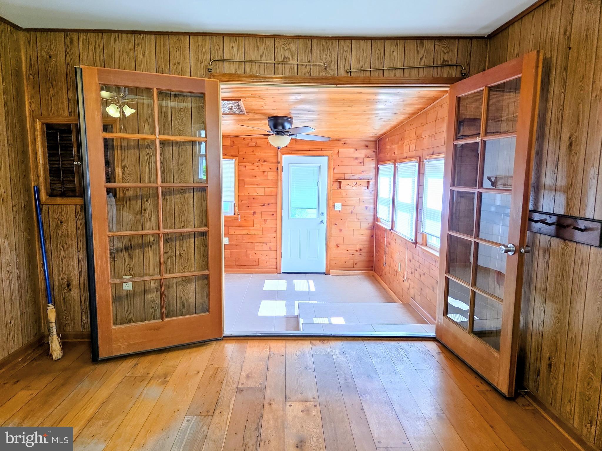 DUNLINDEN ACRES - Residential