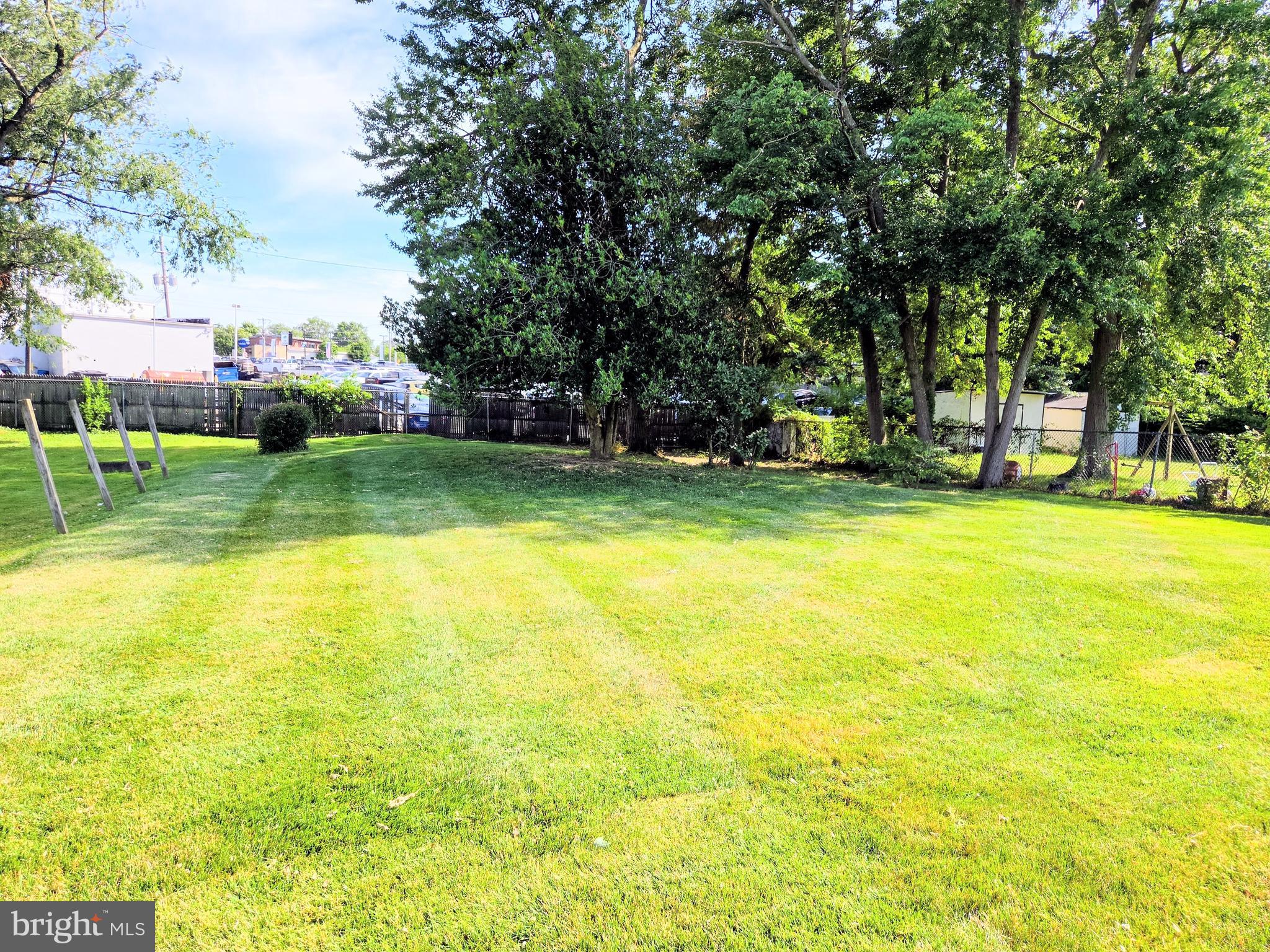 DUNLINDEN ACRES - Residential