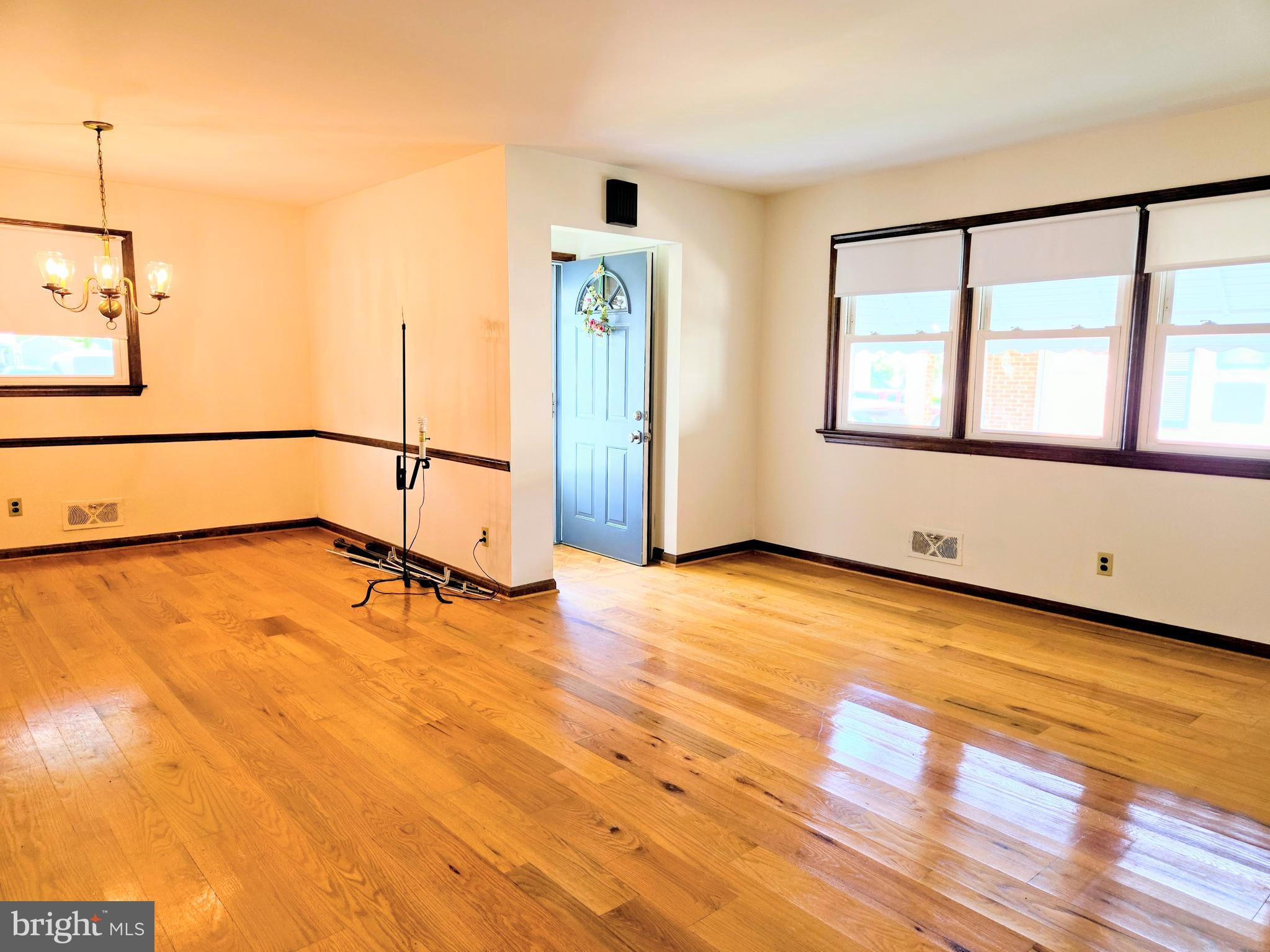 DUNLINDEN ACRES - Residential