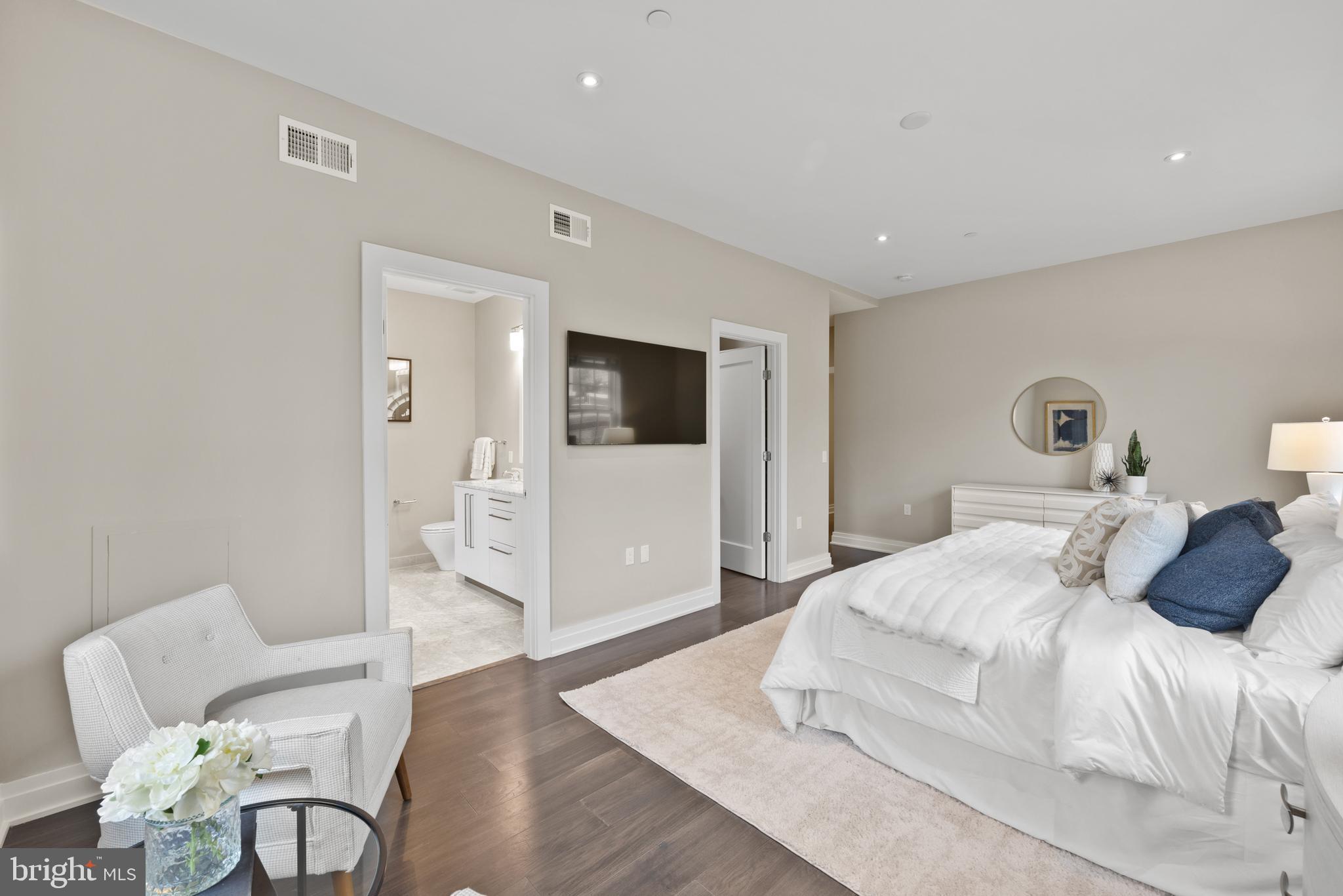 BRIGHTLEAF AND COOPER - Residential