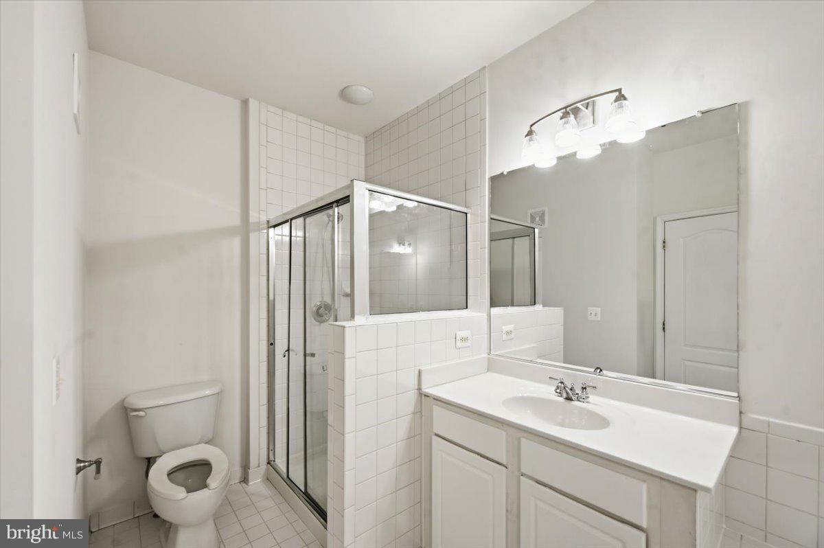 THE TOWNES AT VILLAGE PLACE - Residential