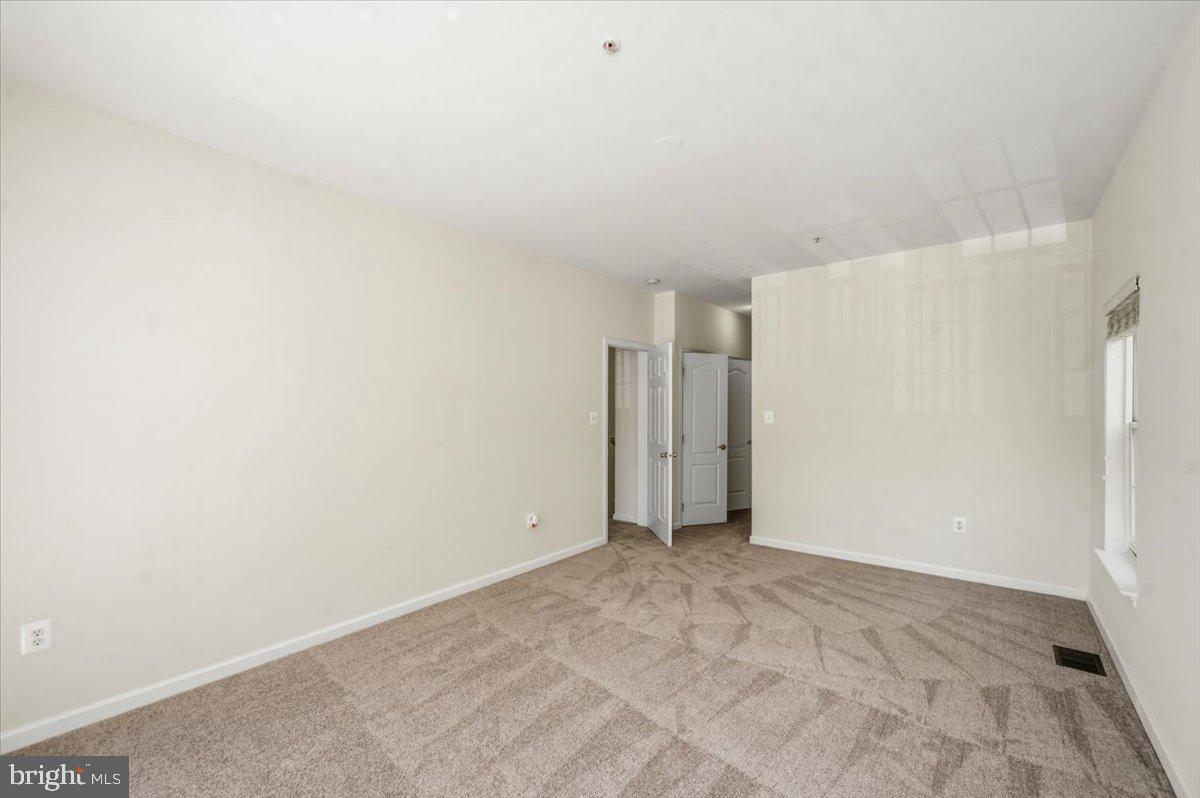 THE TOWNES AT VILLAGE PLACE - Residential