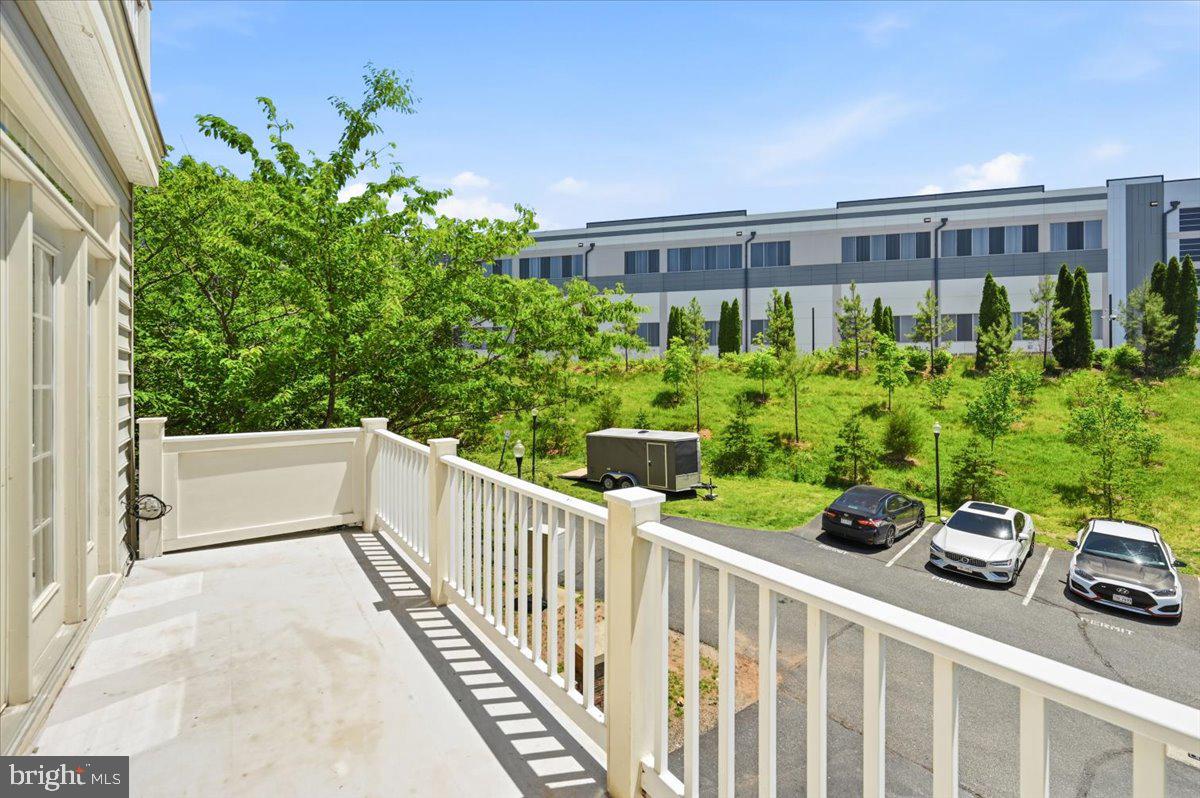 THE TOWNES AT VILLAGE PLACE - Residential