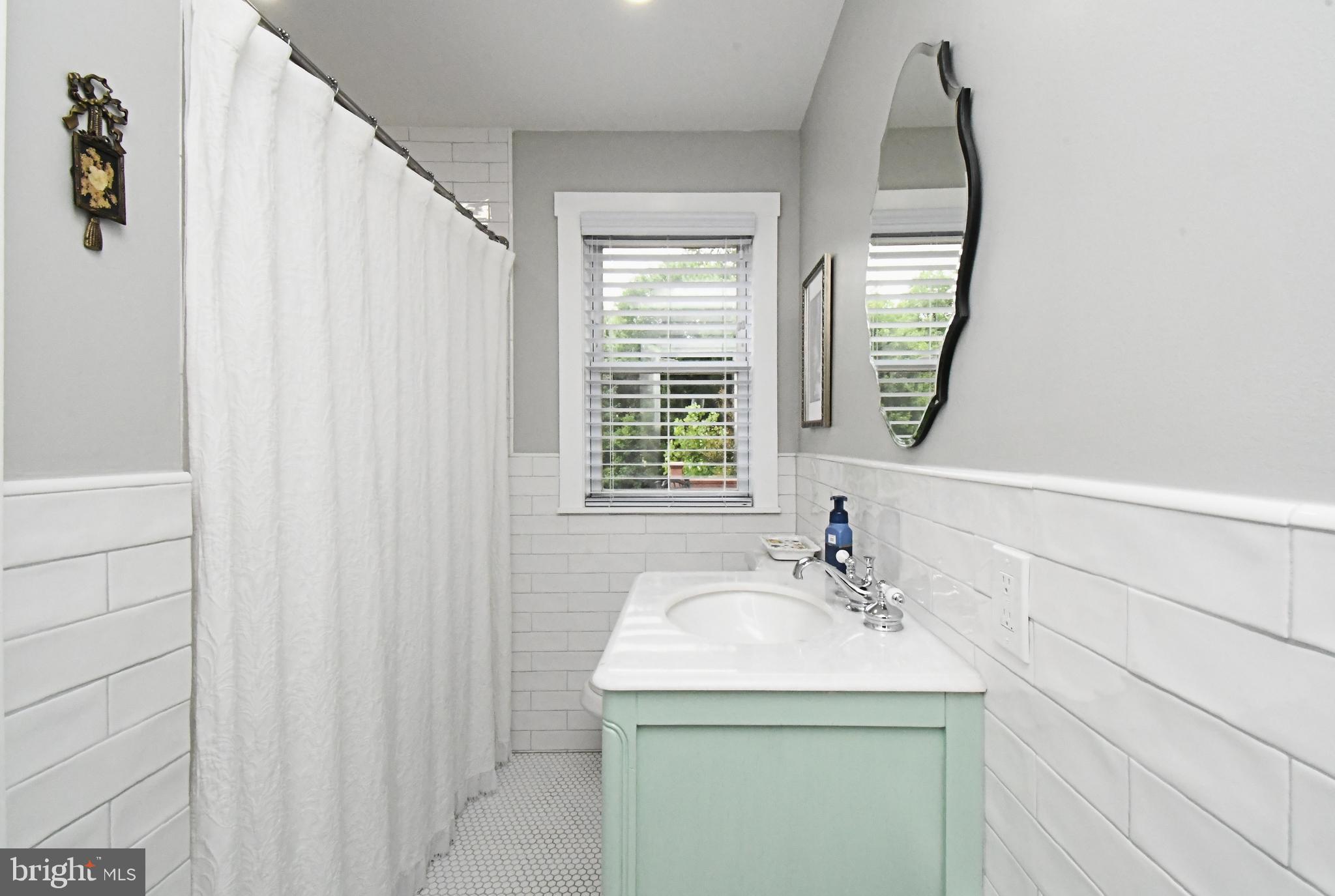 CORNWELLS MANOR - Residential
