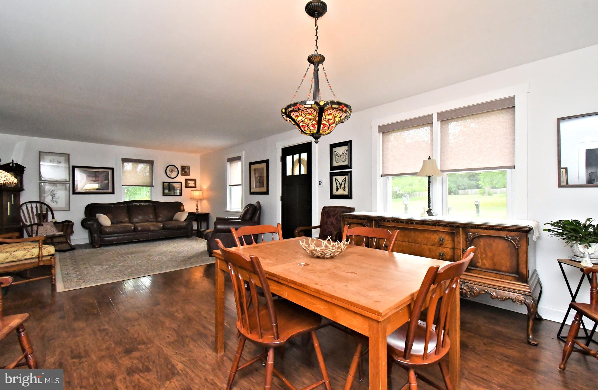 CORNWELLS MANOR - Residential