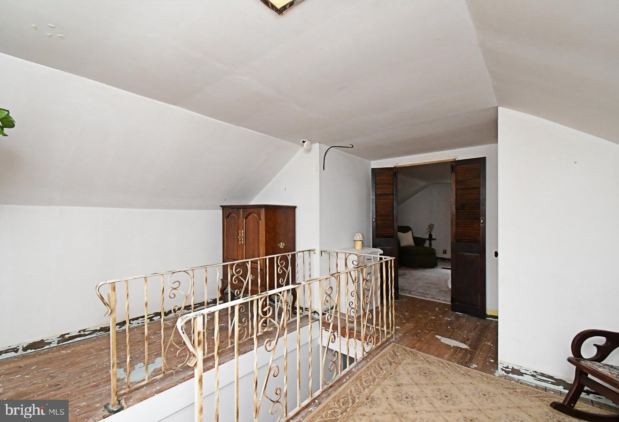 CORNWELLS MANOR - Residential