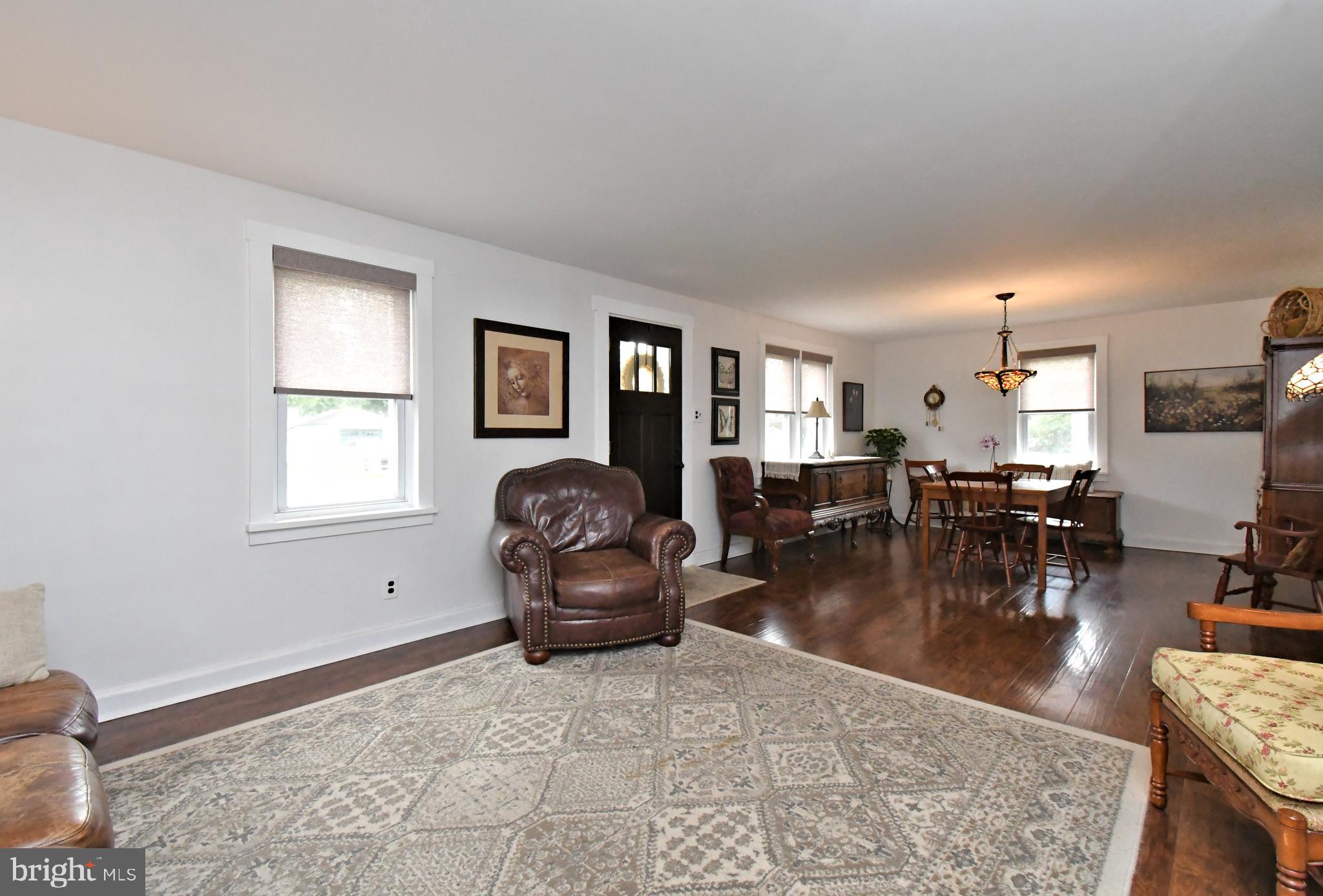 CORNWELLS MANOR - Residential
