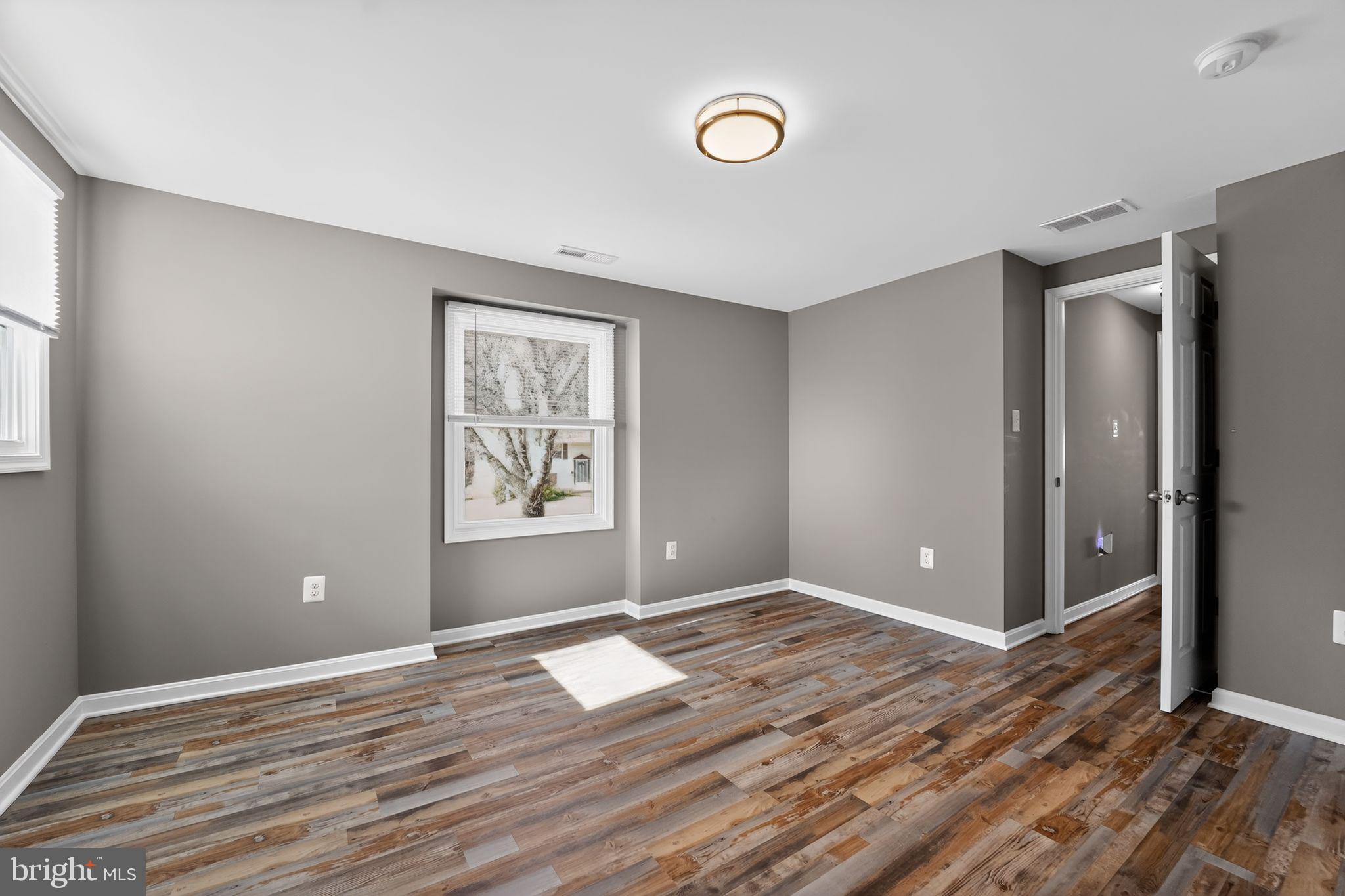 AMBER MEADOWS - Residential