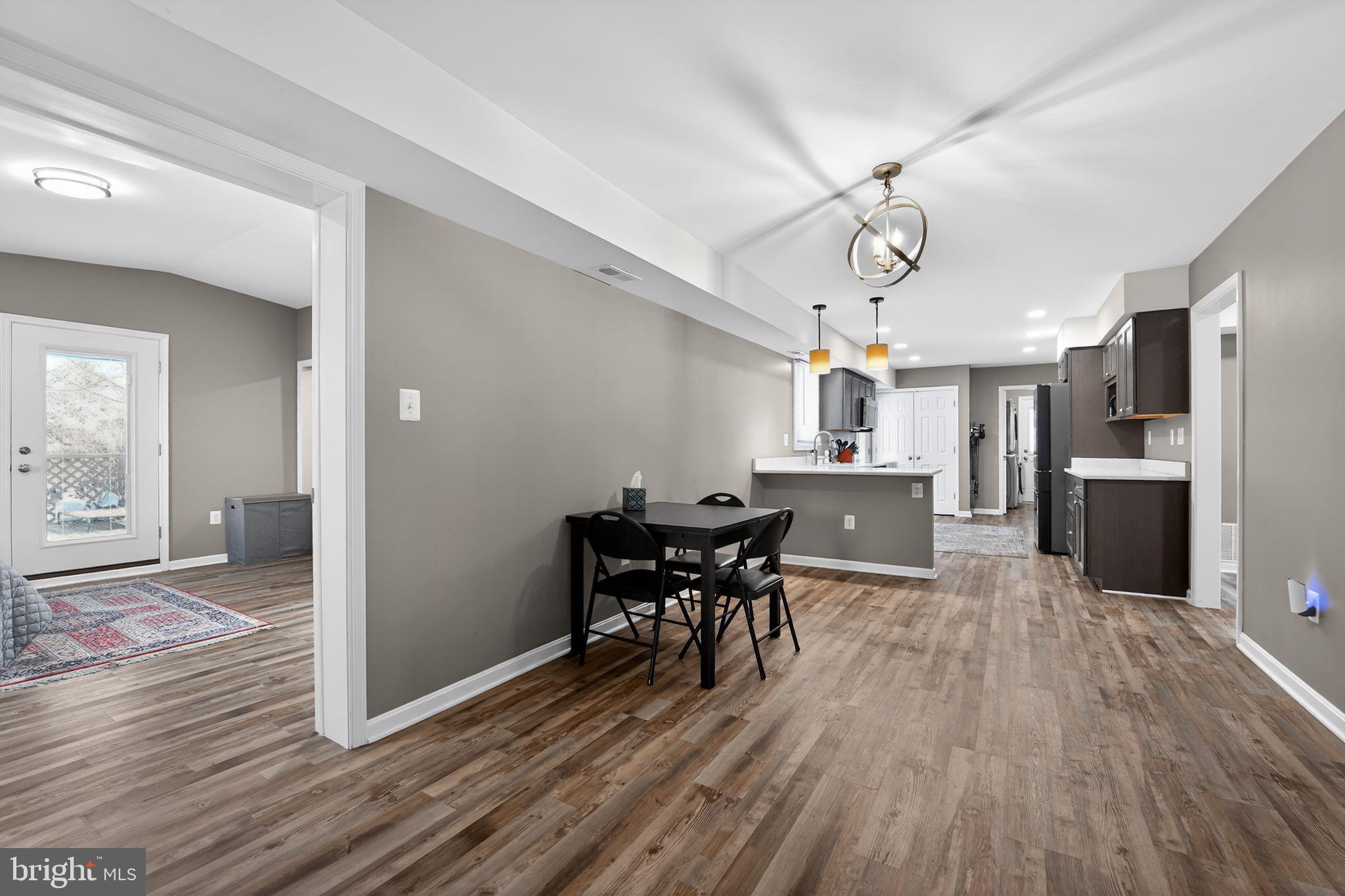 AMBER MEADOWS - Residential