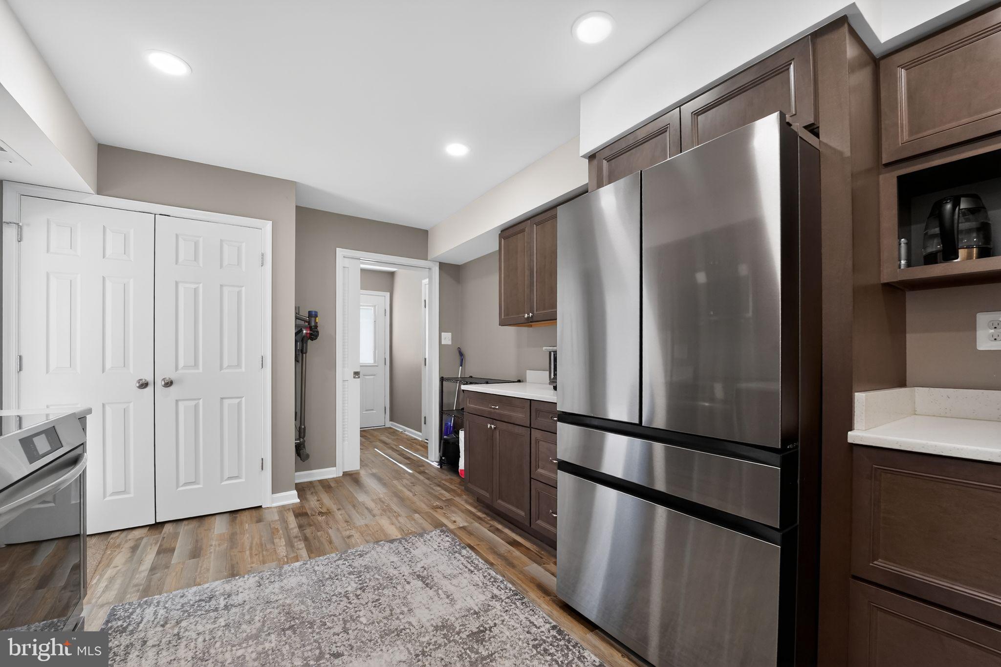 AMBER MEADOWS - Residential