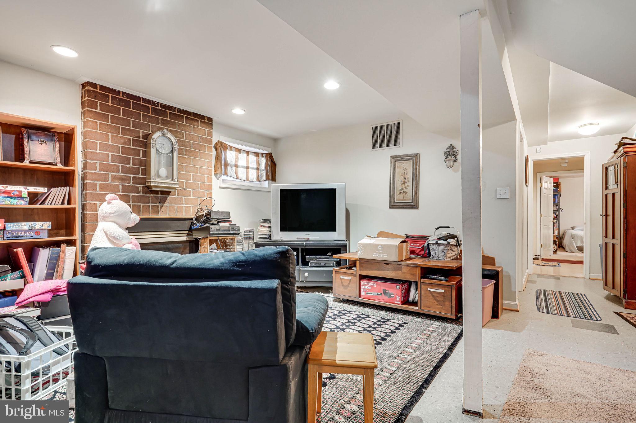 AQUIA HARBOUR - Residential