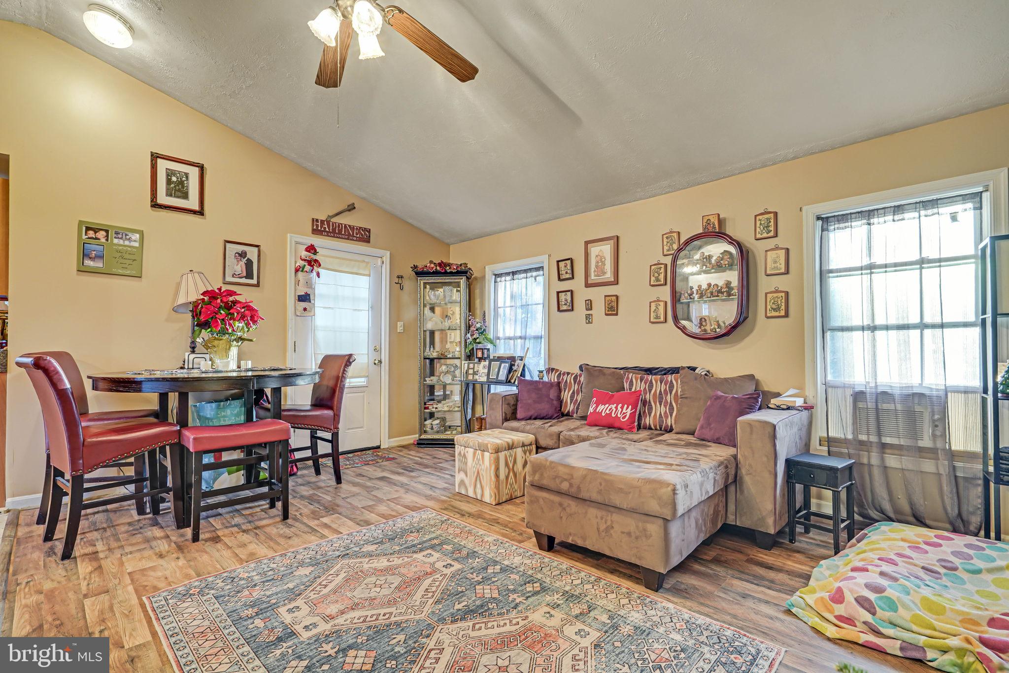 AQUIA HARBOUR - Residential