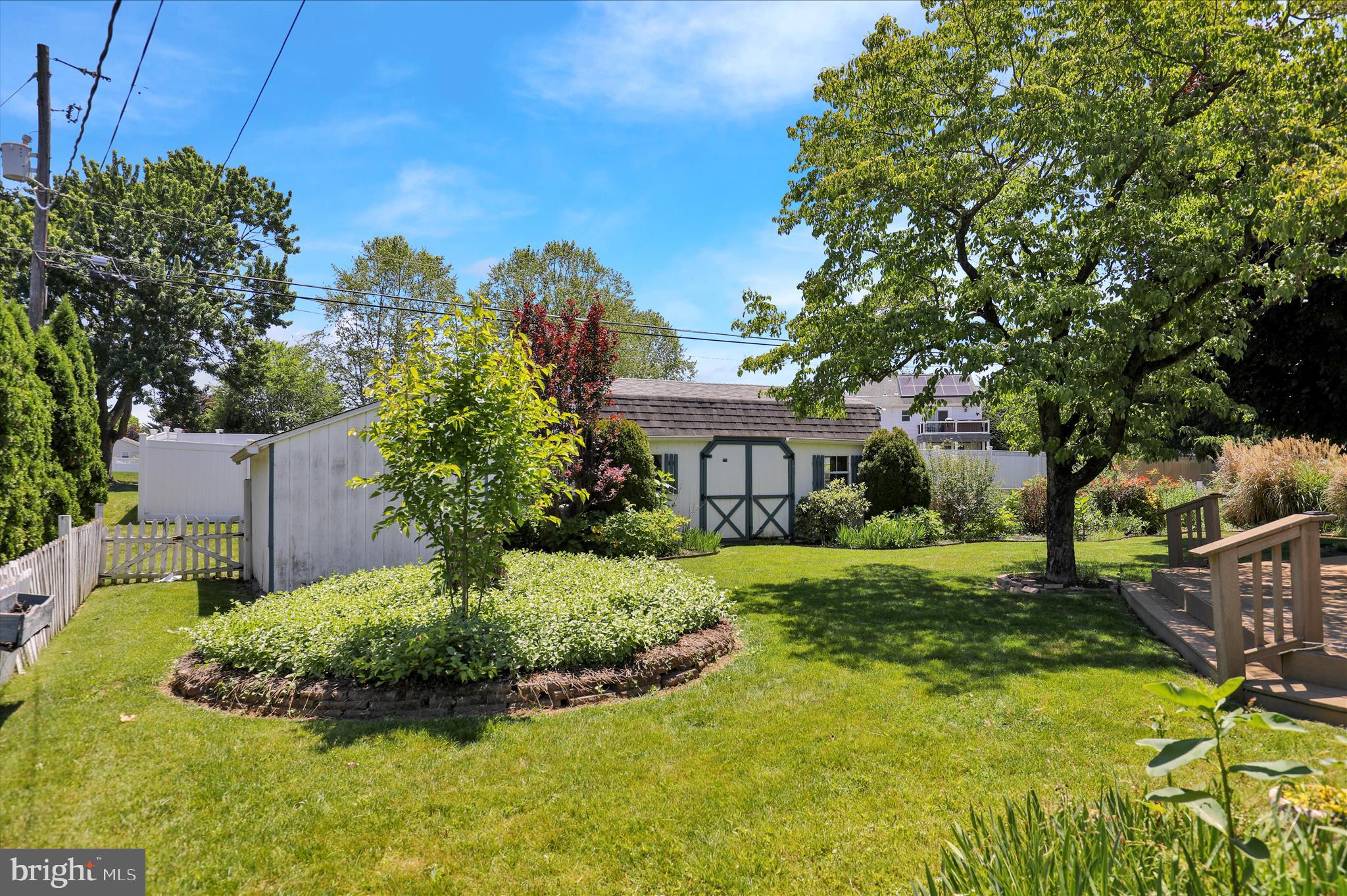 COLONY PARK - Residential