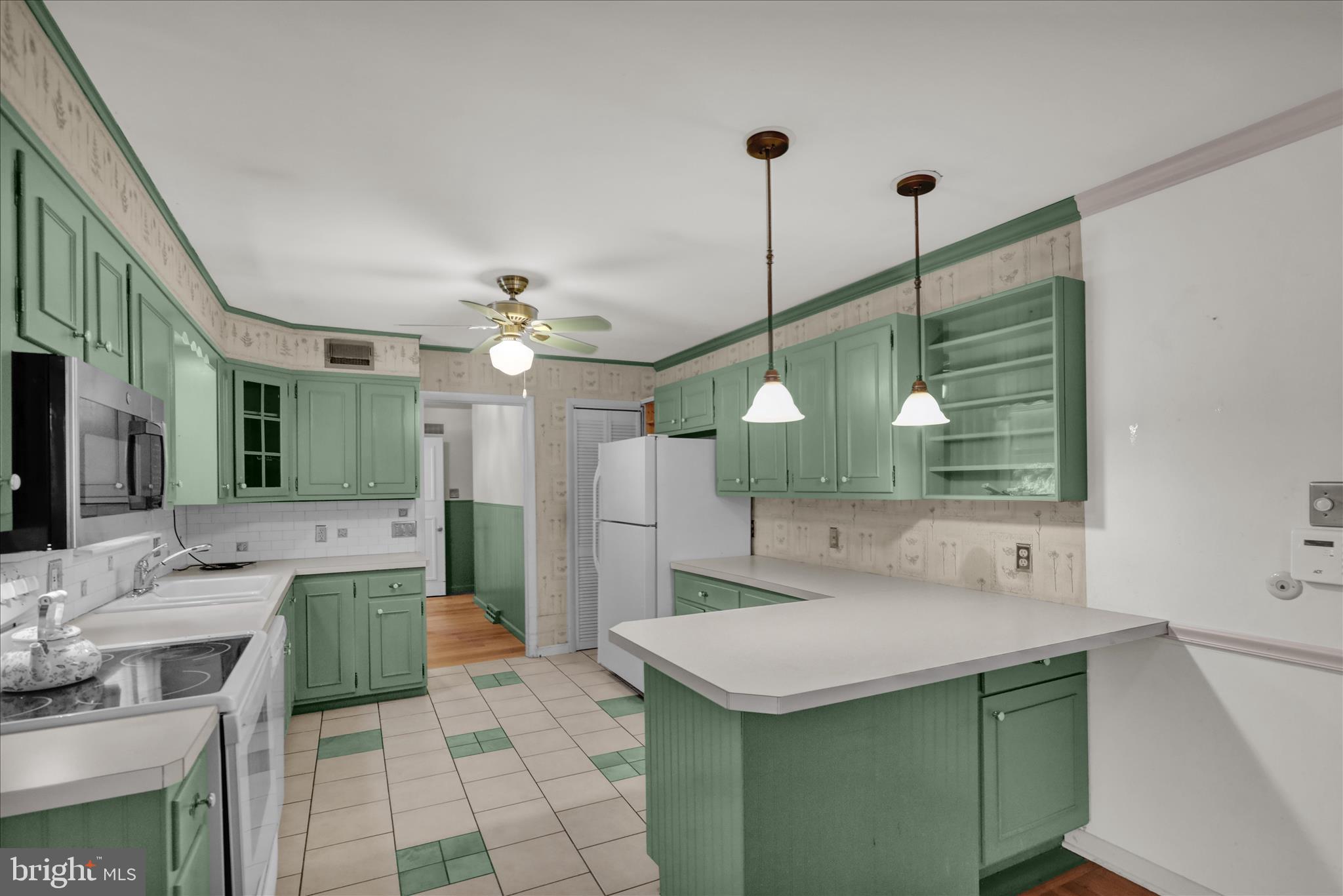 COLONY PARK - Residential