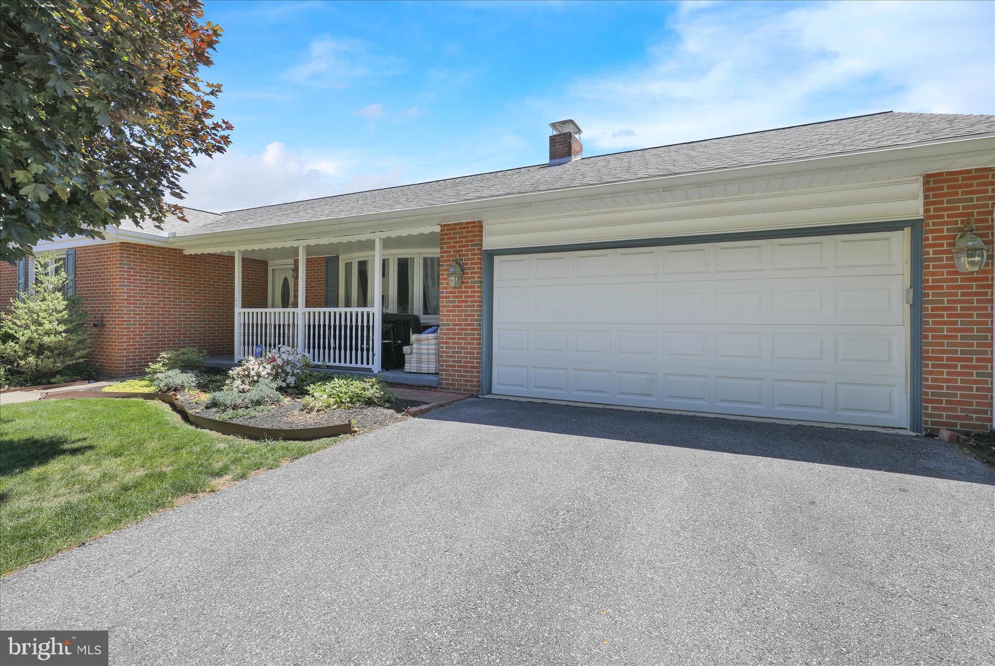 COLONY PARK - Residential