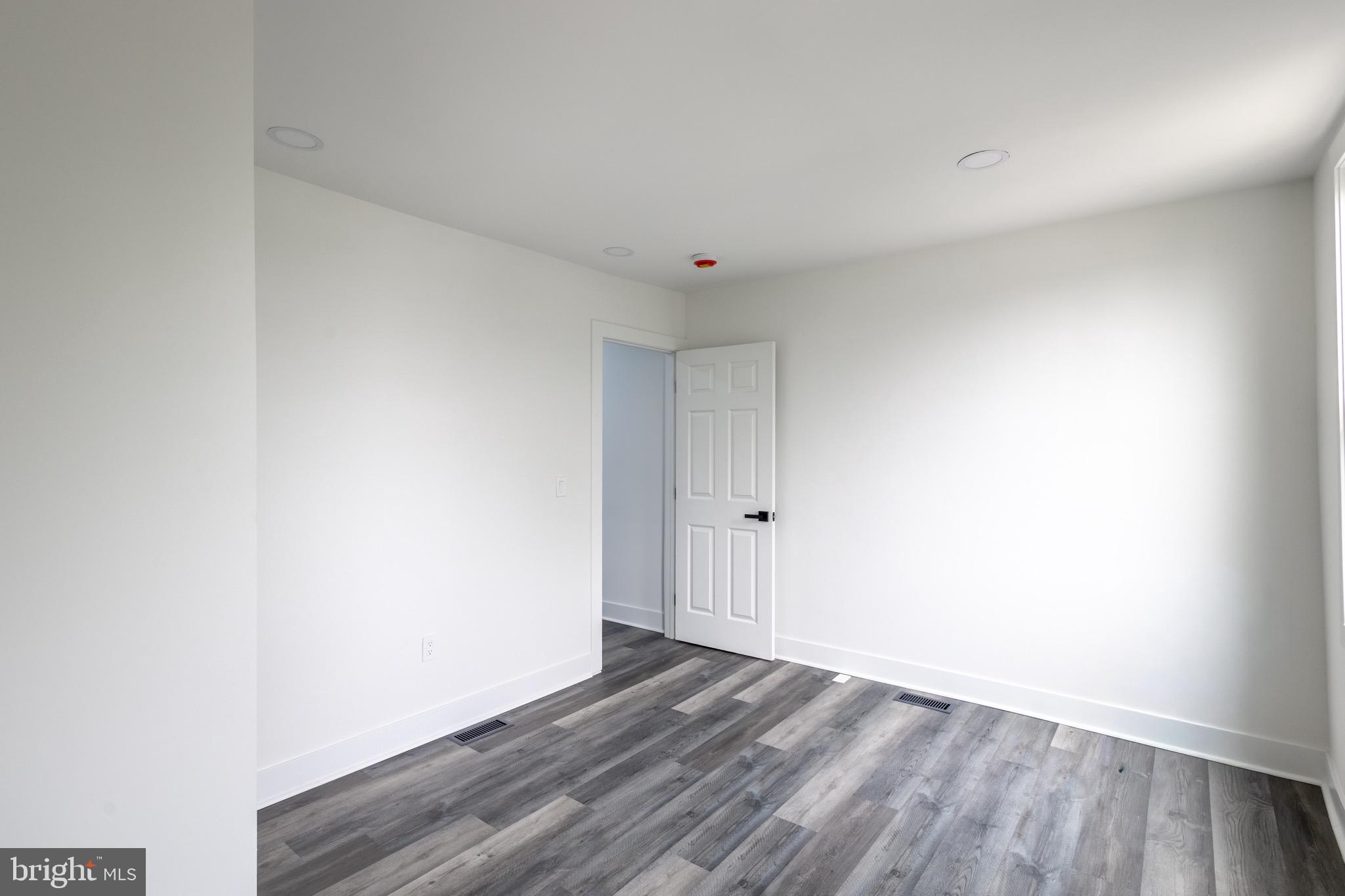 WAVERLY - Residential