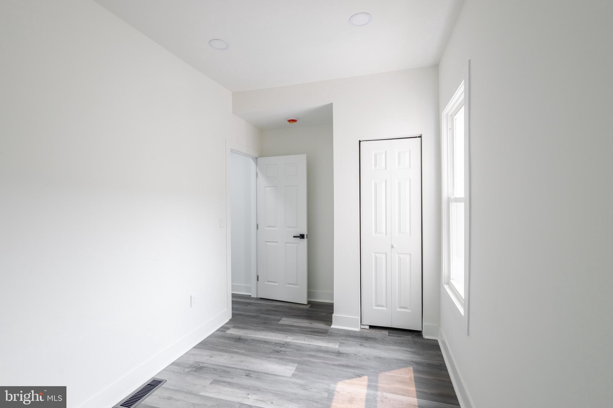 WAVERLY - Residential