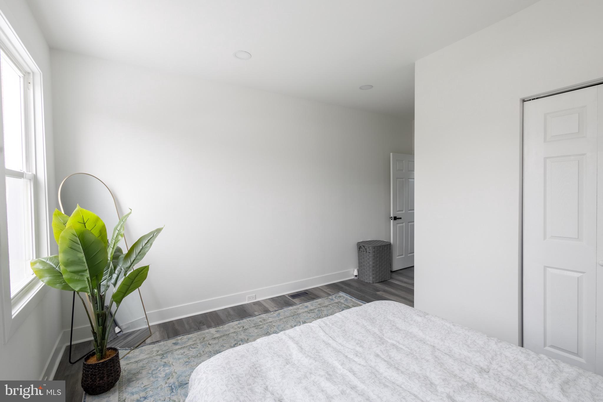 WAVERLY - Residential