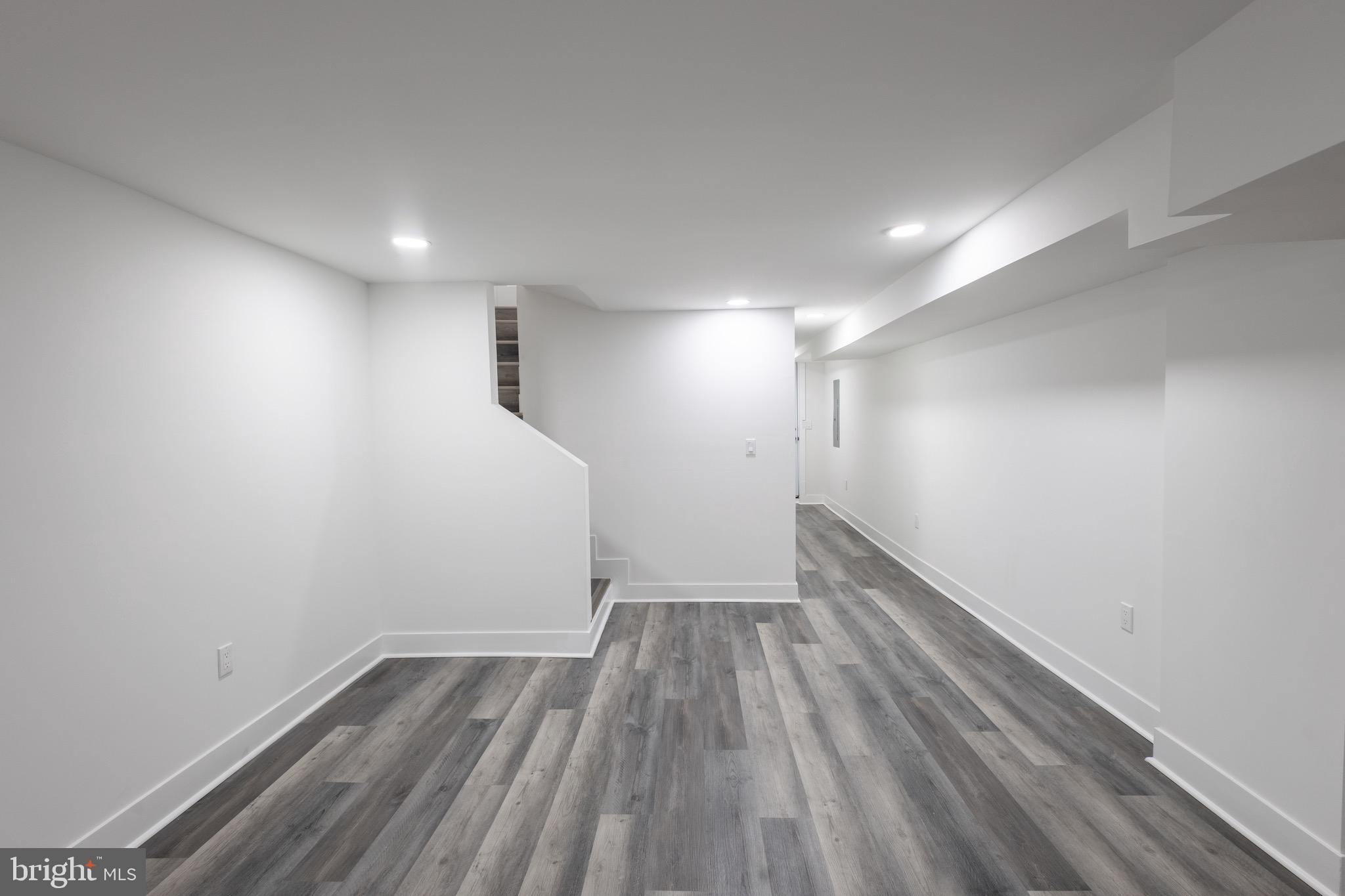 WAVERLY - Residential