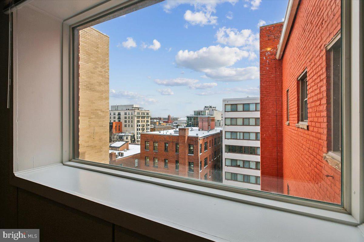 LOGAN CIRCLE - Residential