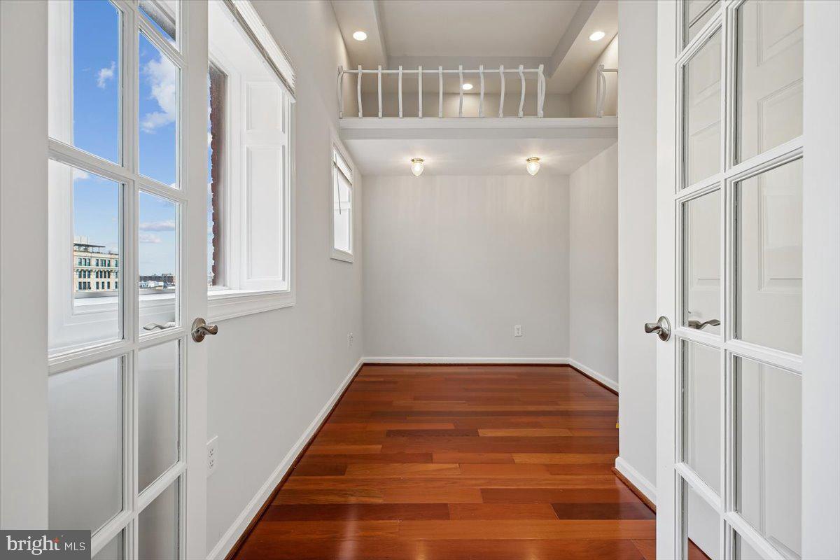 LOGAN CIRCLE - Residential