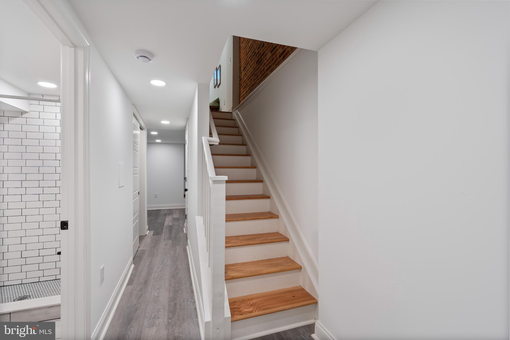 LOCUST POINT - Residential