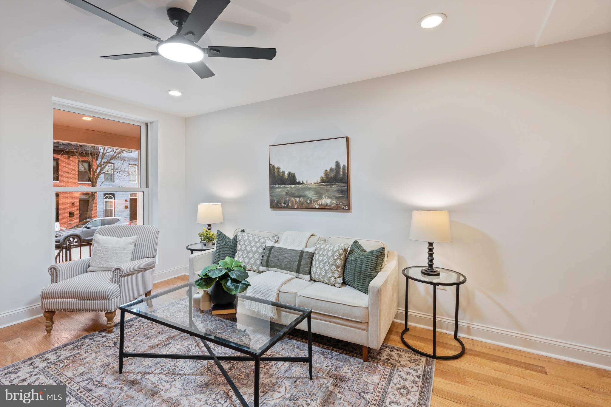 LOCUST POINT - Residential
