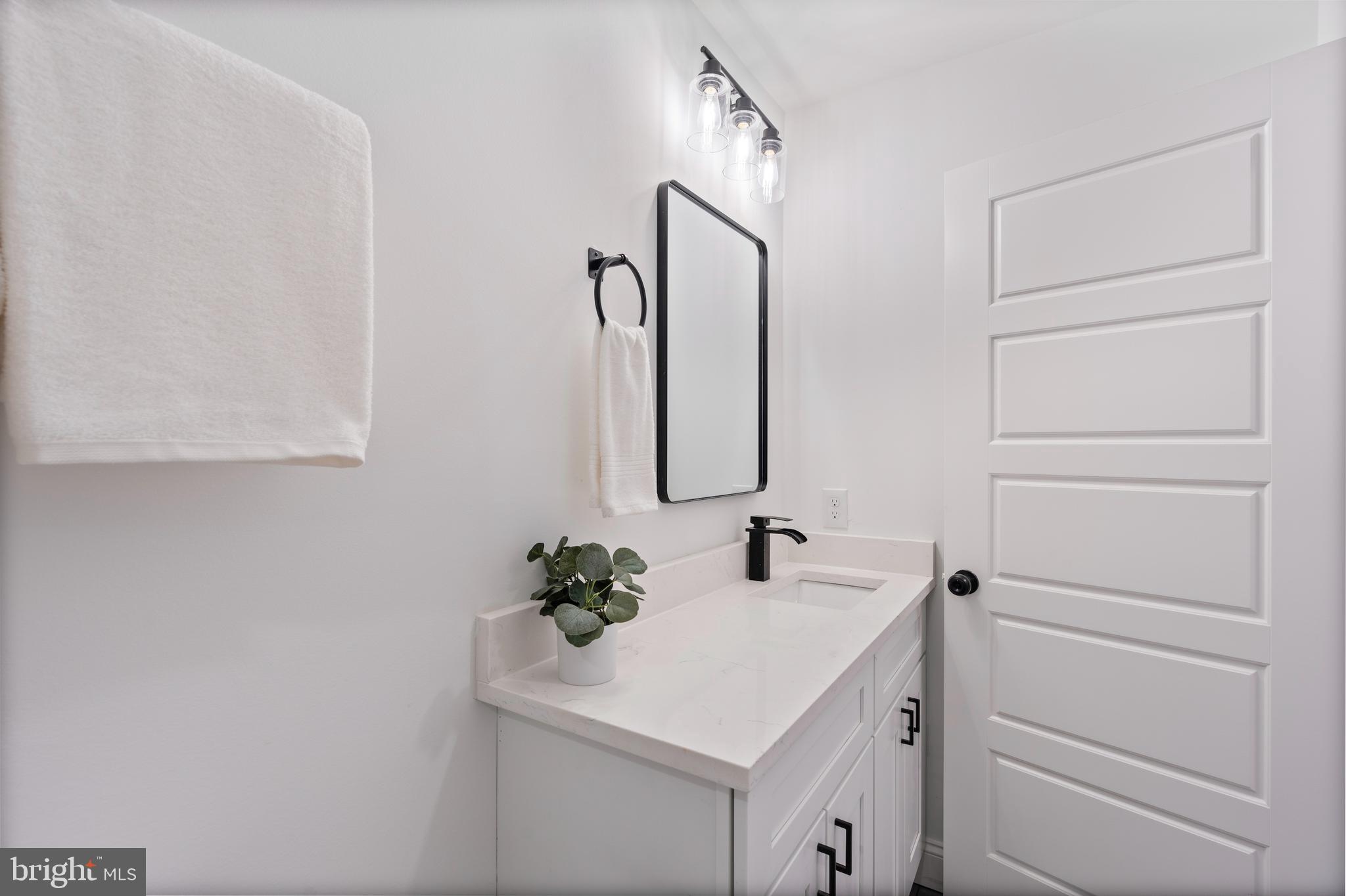 LOCUST POINT - Residential