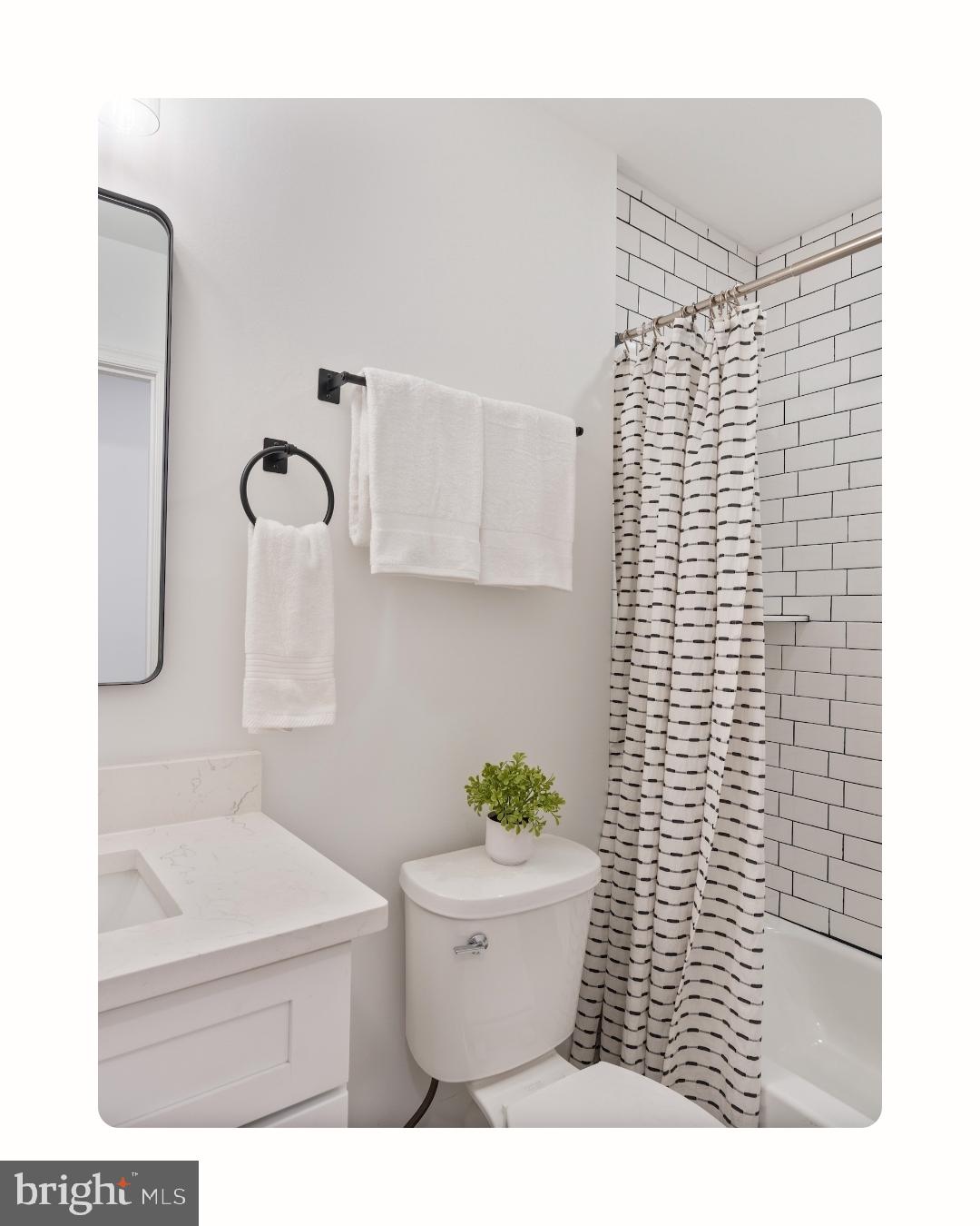 LOCUST POINT - Residential