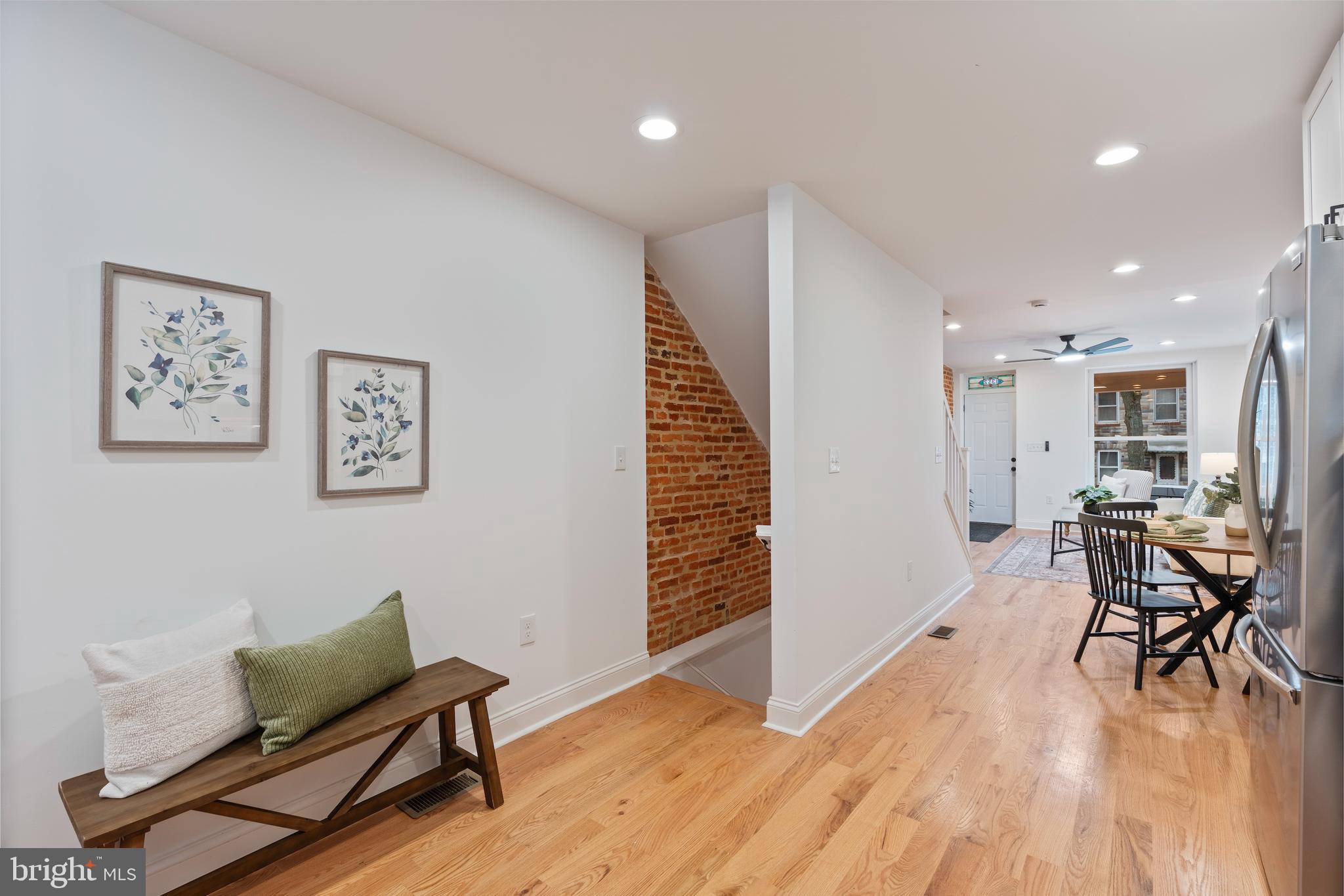 LOCUST POINT - Residential